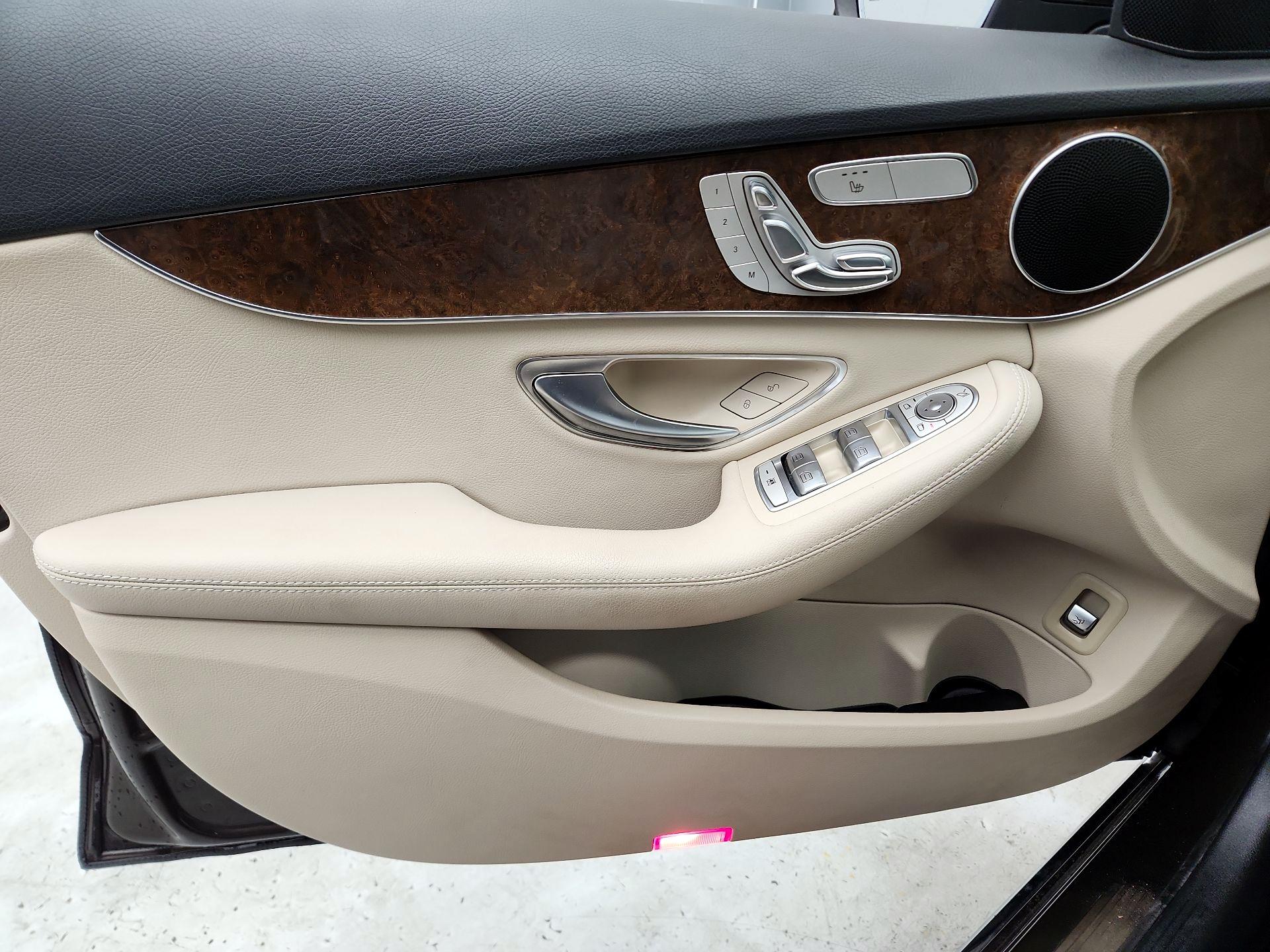 Thumbnail: 2018 Mercedes-Benz C-Class - 12