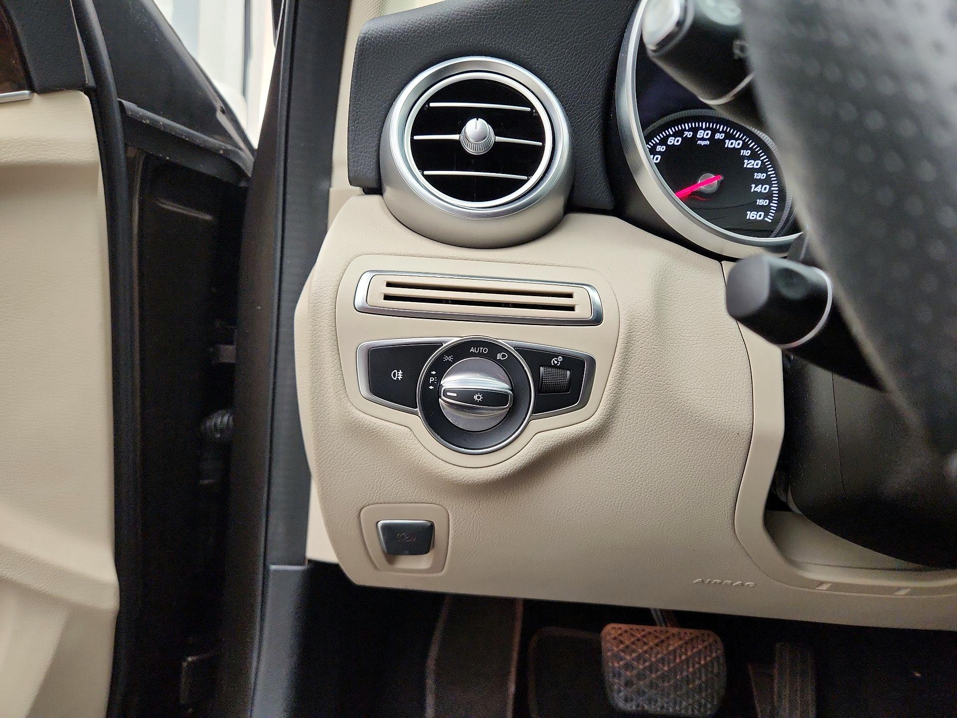 Thumbnail: 2018 Mercedes-Benz C-Class - 13