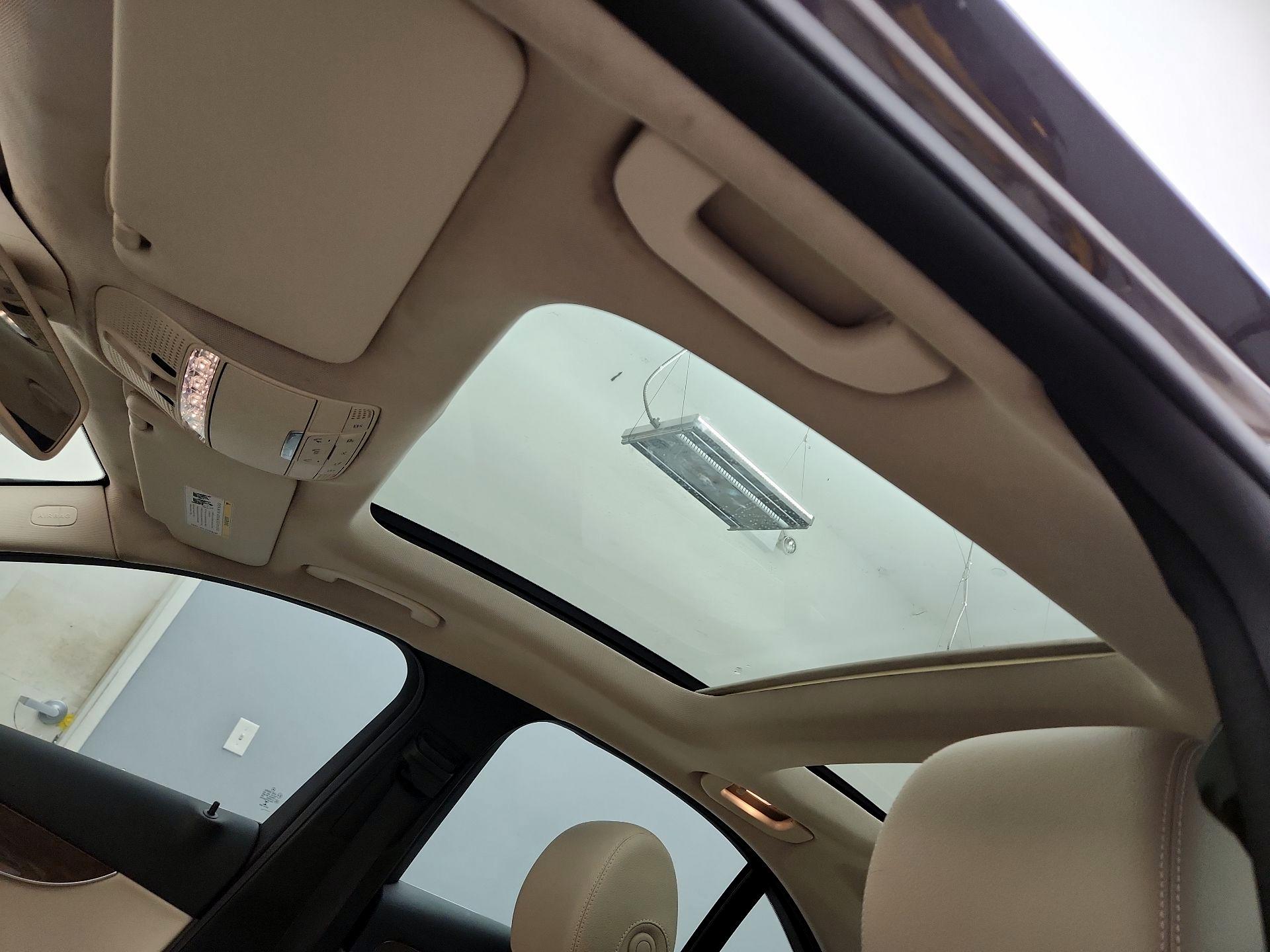 Thumbnail: 2018 Mercedes-Benz C-Class - 20