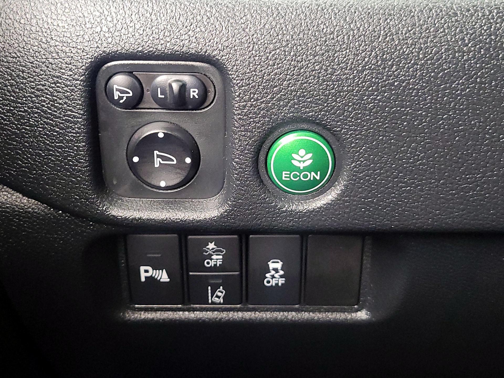 Thumbnail: 2022 Honda Pilot - 13