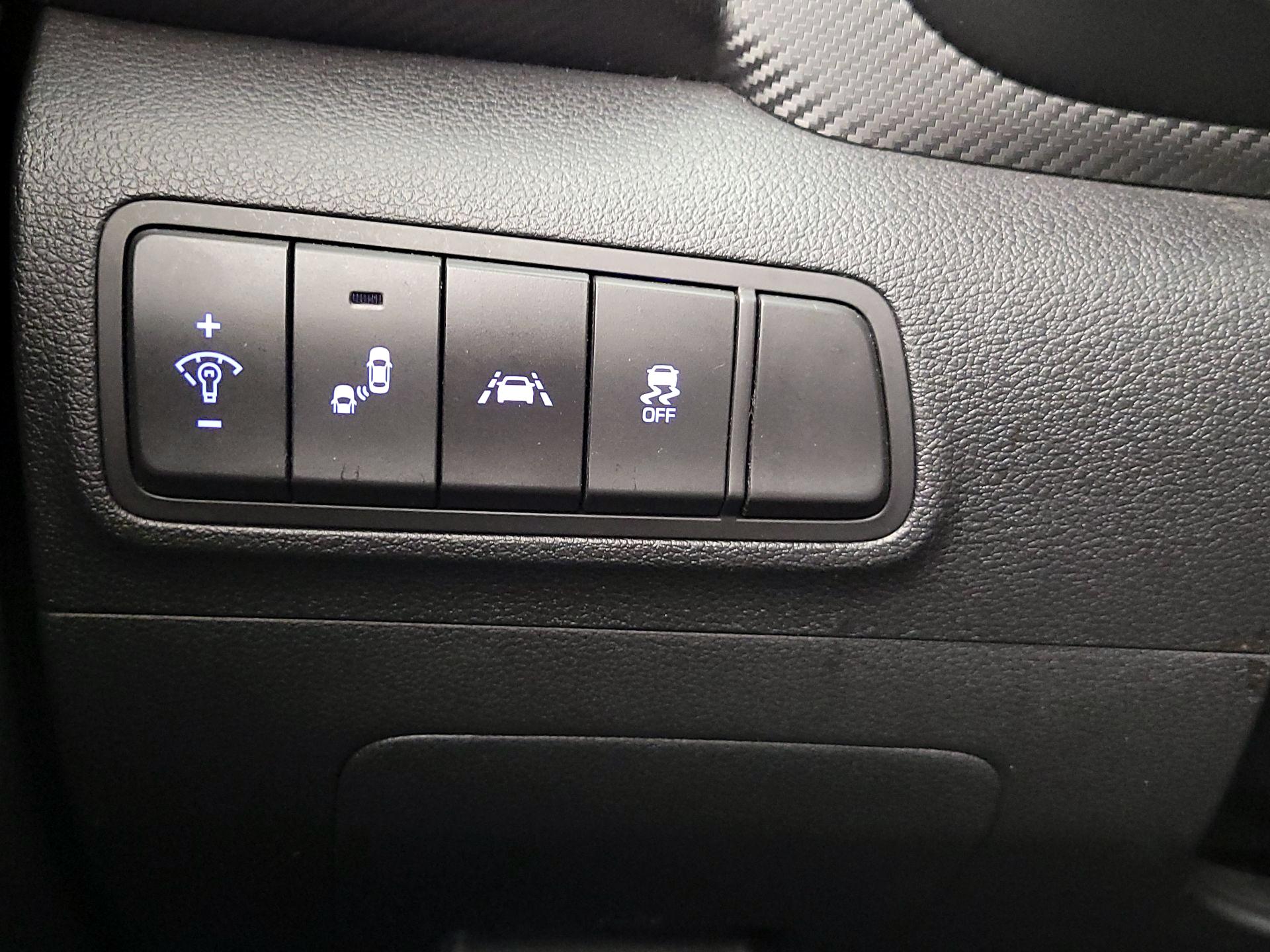 Thumbnail: 2020 Hyundai Tucson - 13