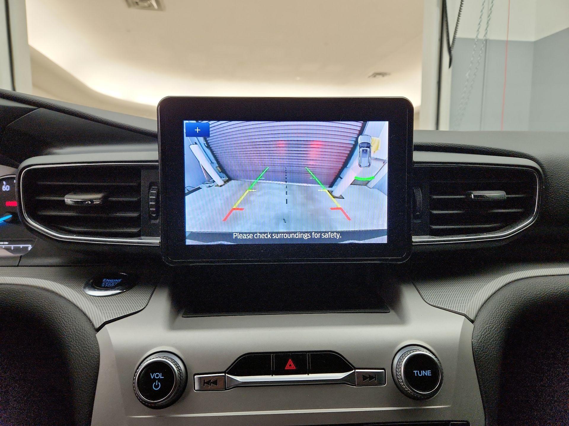 Thumbnail: 2022 Ford Explorer - 15