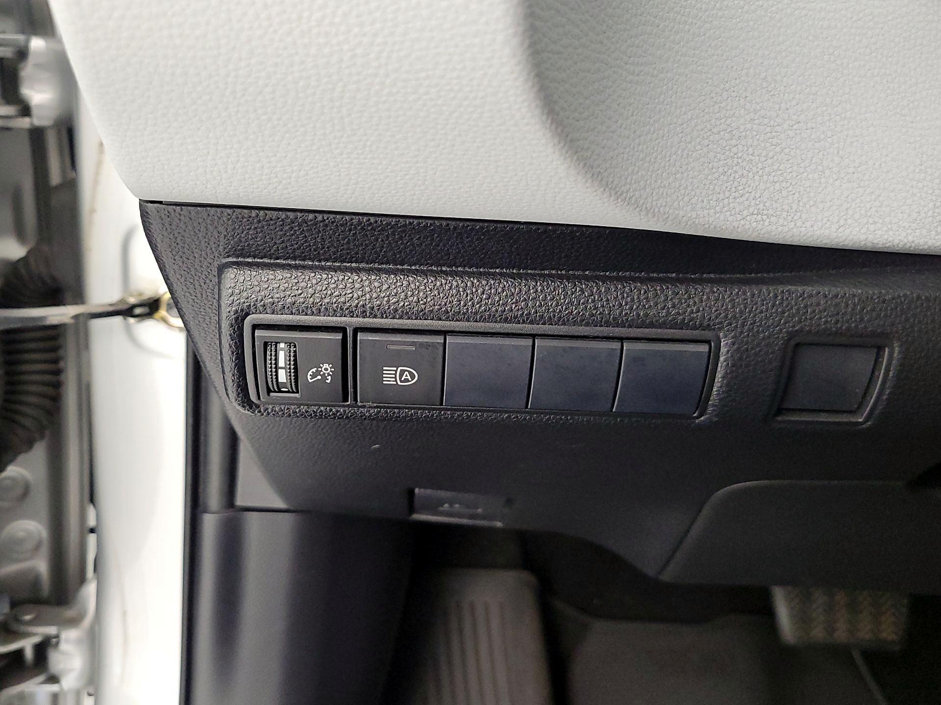 Thumbnail: 2020 Toyota Corolla - 13