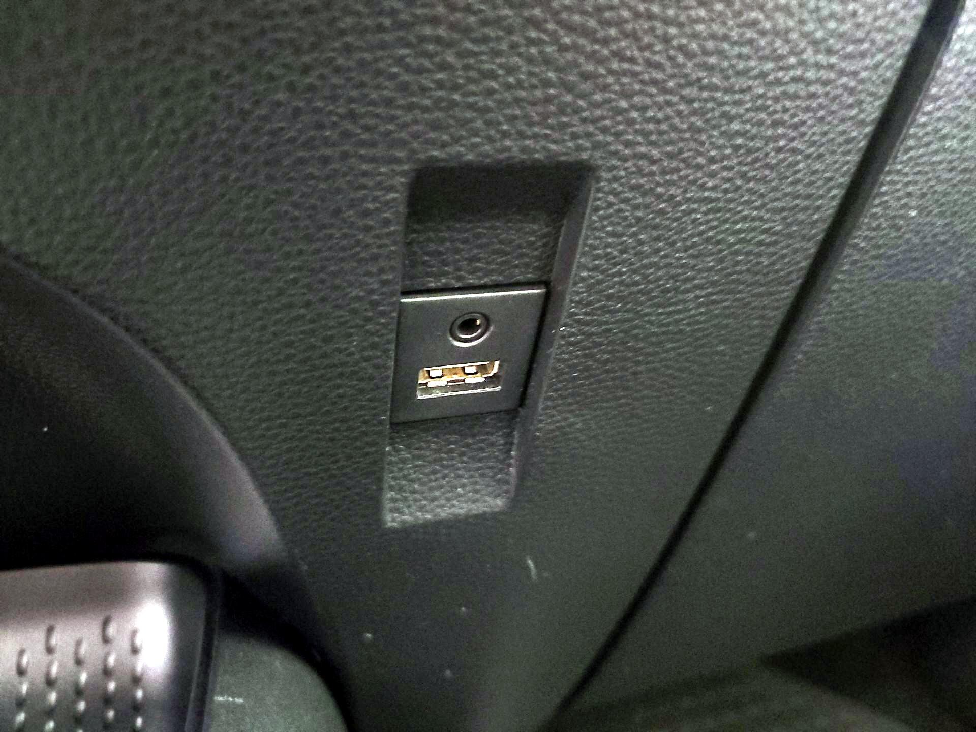 Thumbnail: 2020 Toyota Corolla - 18