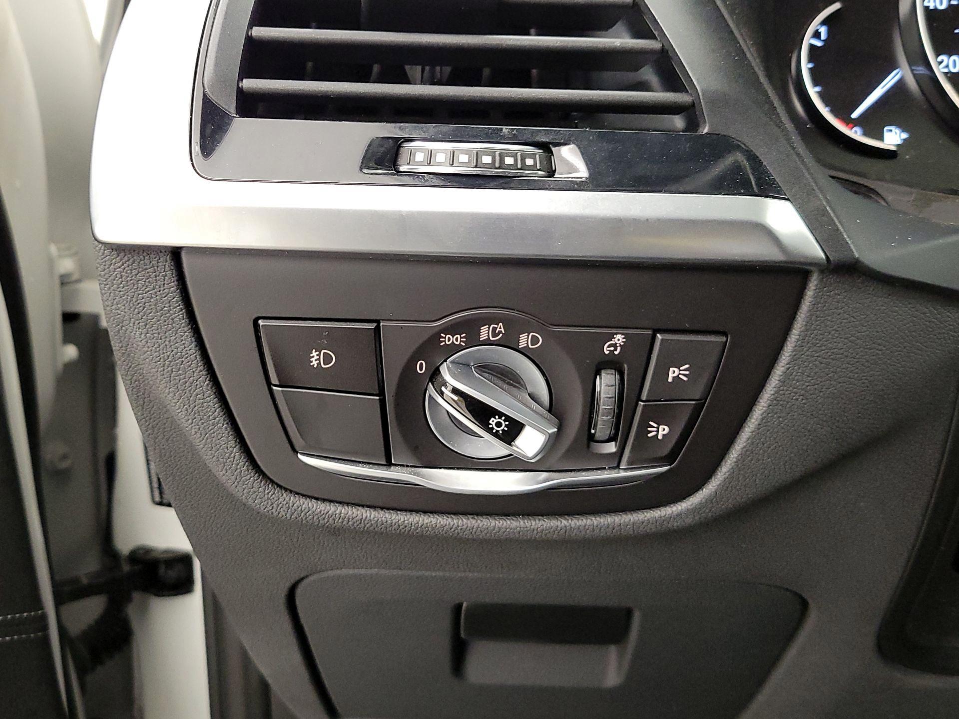 Thumbnail: 2021 BMW X3 - 13