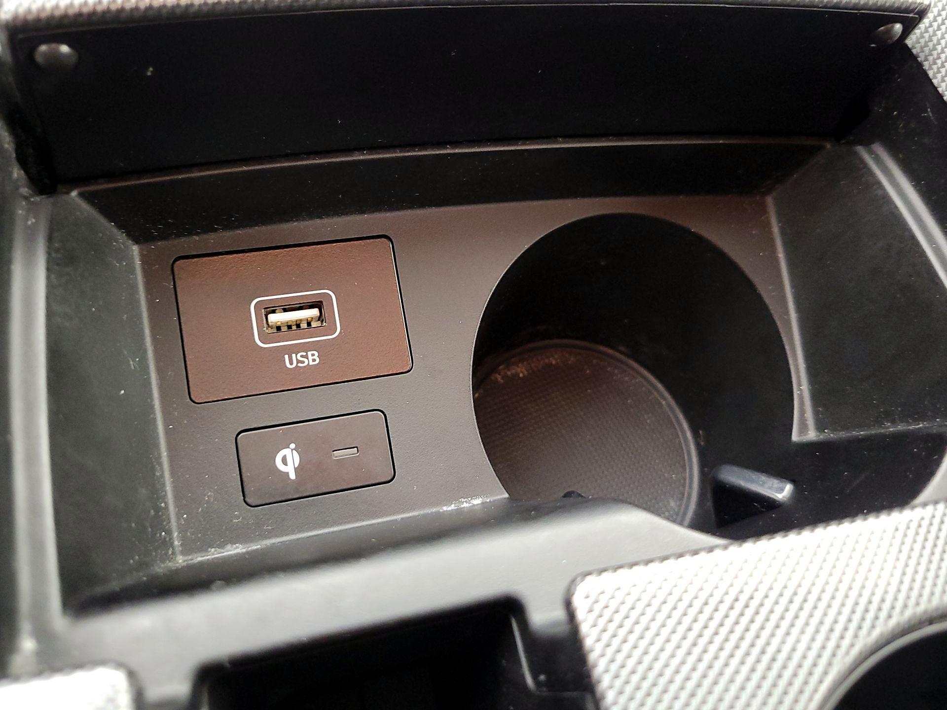 Thumbnail: 2022 Hyundai Santa Fe - 18