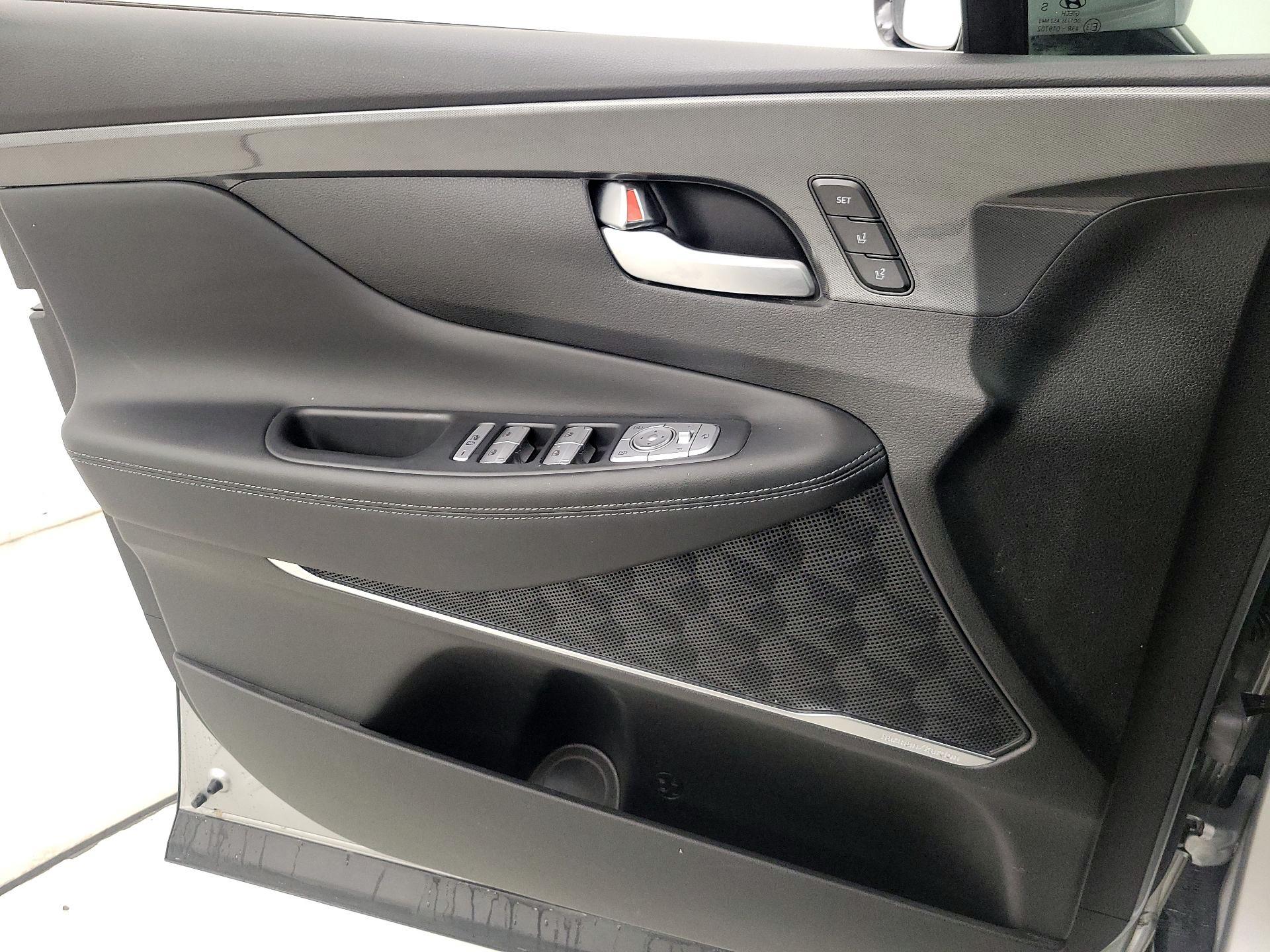 Thumbnail: 2023 Hyundai Santa Fe - 12