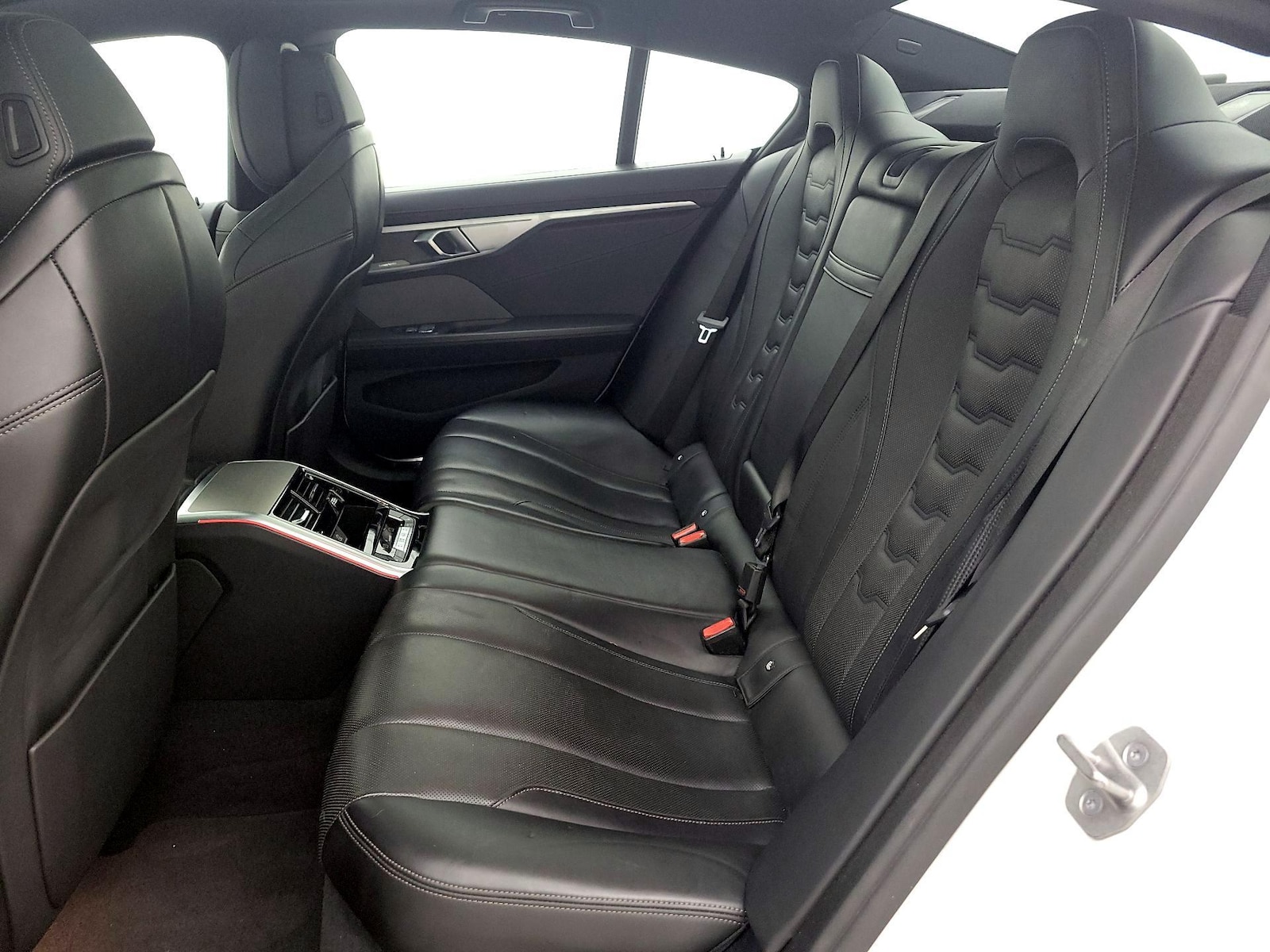2023 BMW 8 Series 840i - Photo 22
