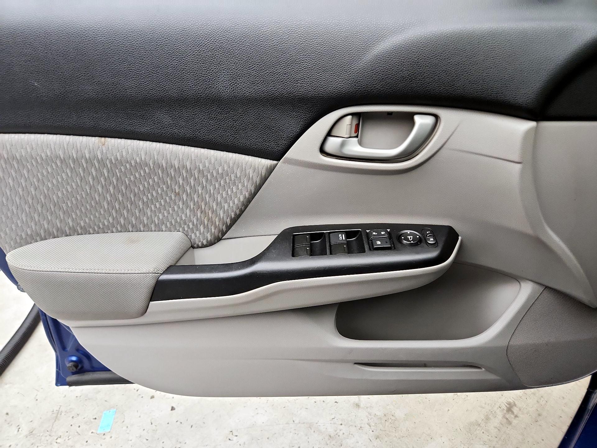 Thumbnail: 2015 Honda Civic - 12