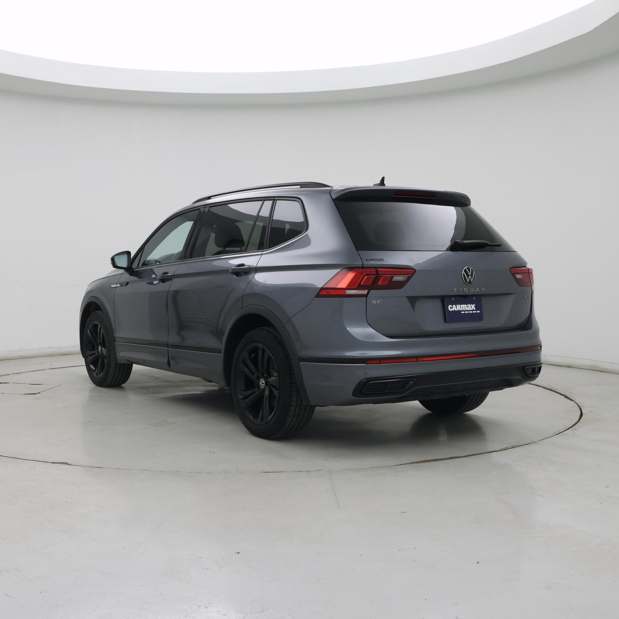 Thumbnail: 2023 Volkswagen Tiguan - 2