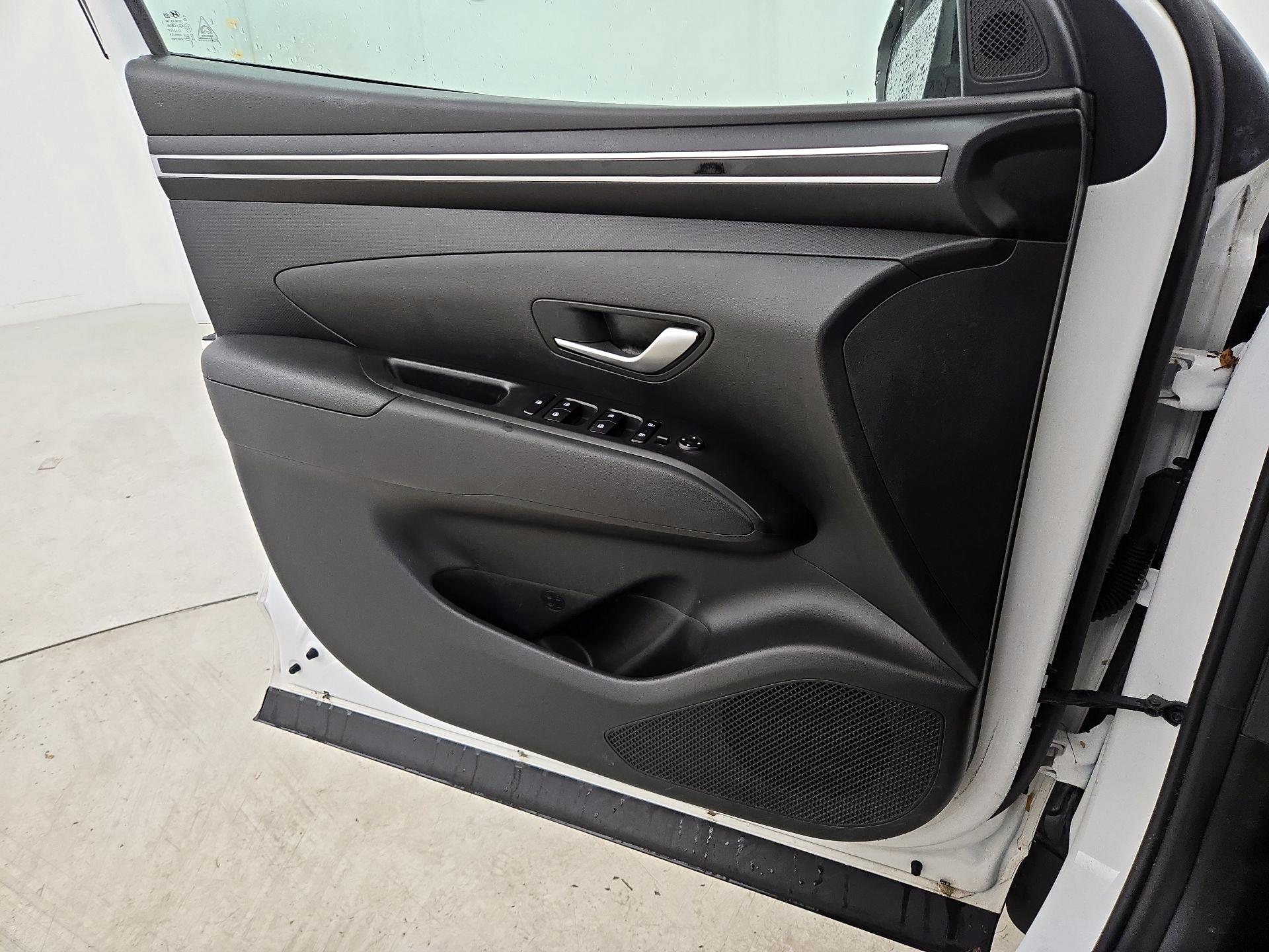 Thumbnail: 2023 Hyundai Tucson - 12