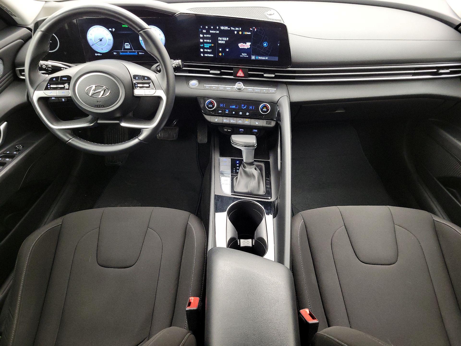 Thumbnail: 2023 Hyundai Elantra - 9