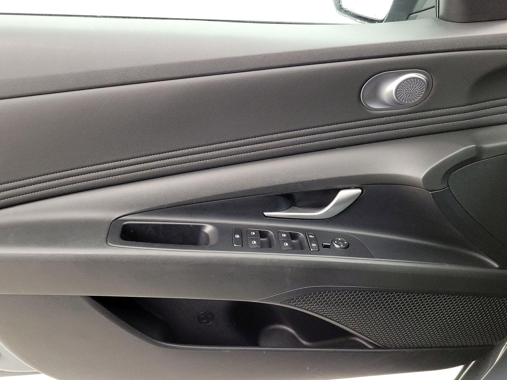 Thumbnail: 2023 Hyundai Elantra - 12