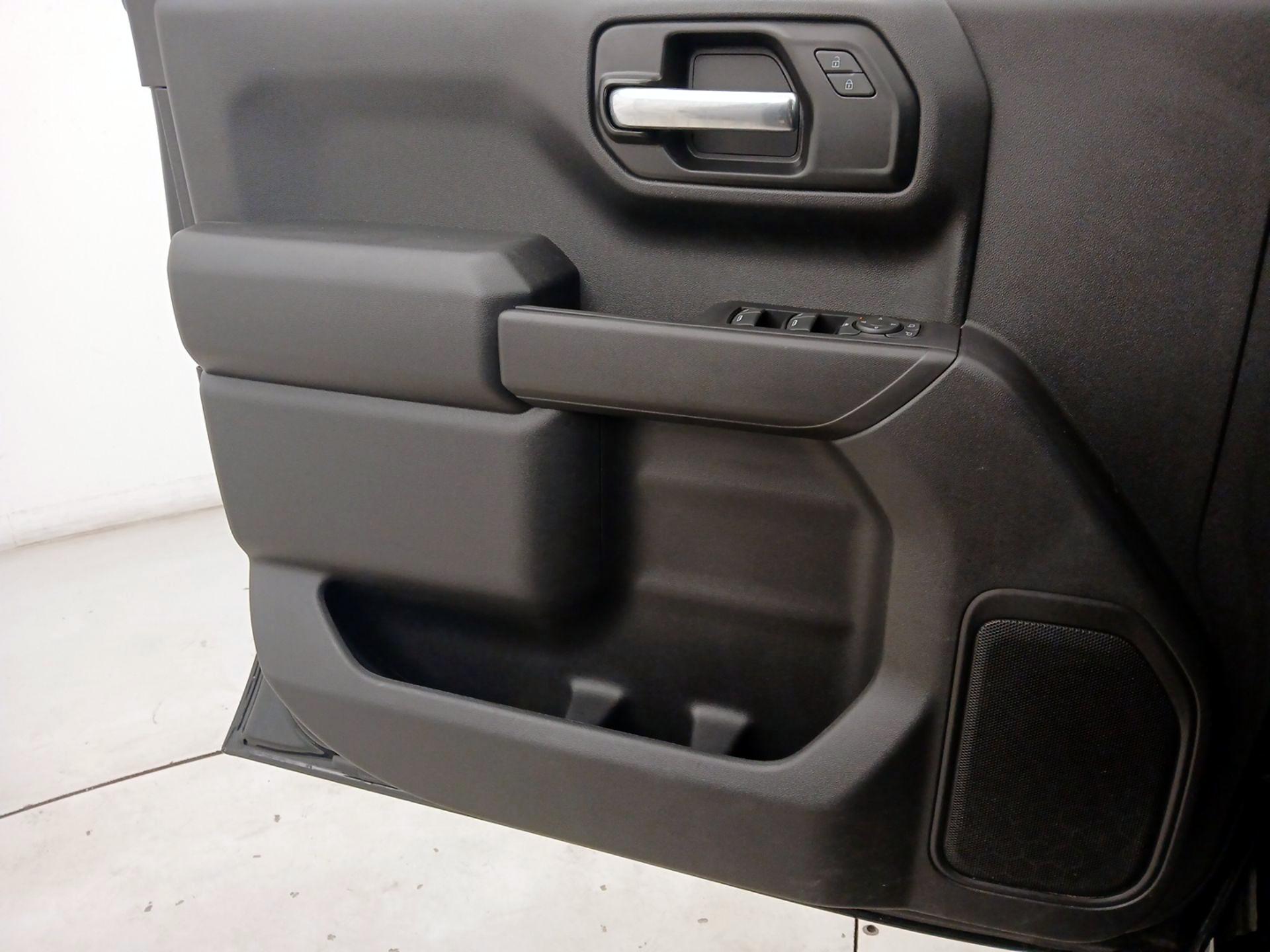 Thumbnail: 2022 Chevrolet Silverado 1500 - 12