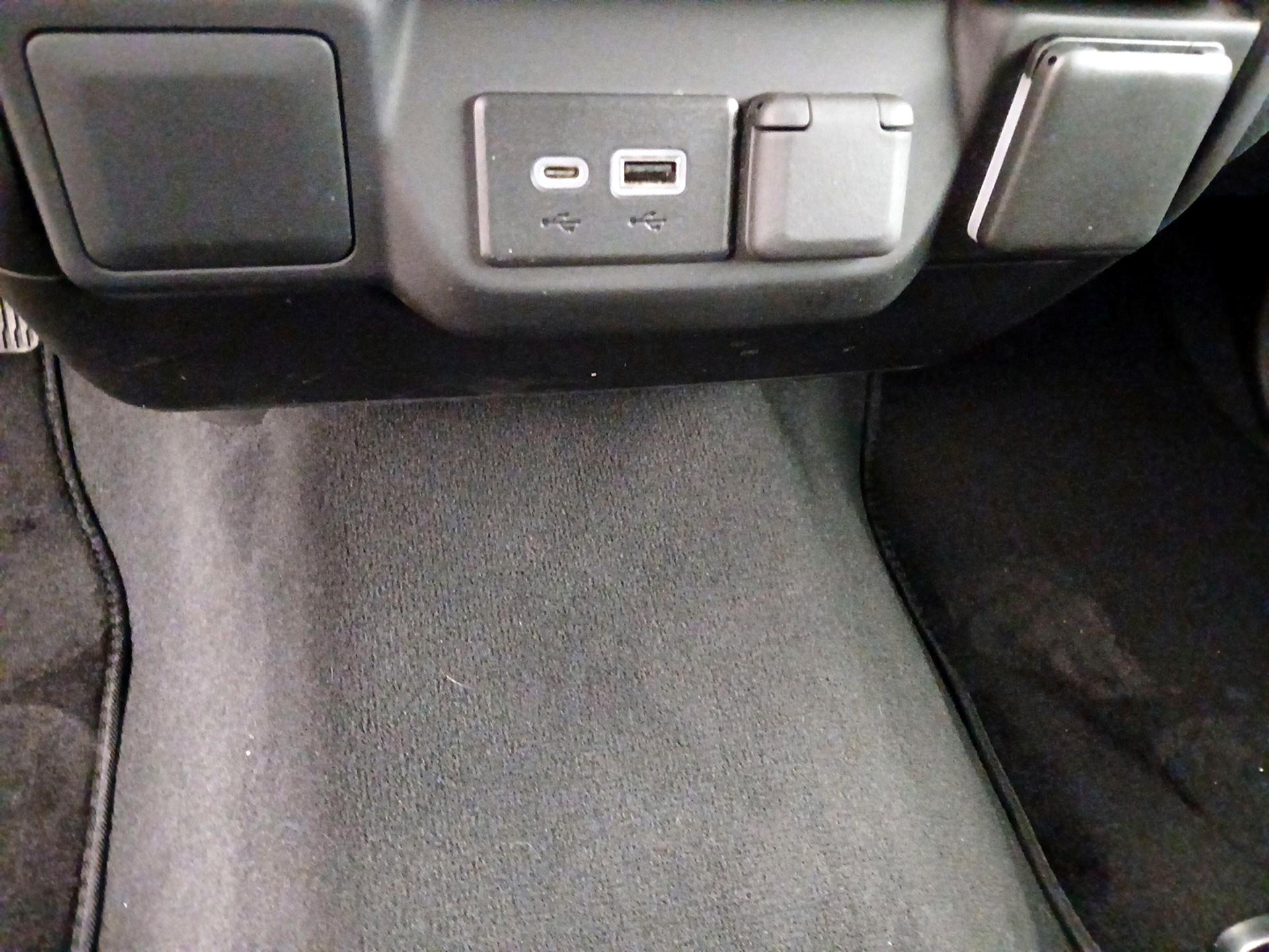 Thumbnail: 2022 Chevrolet Silverado 1500 - 18