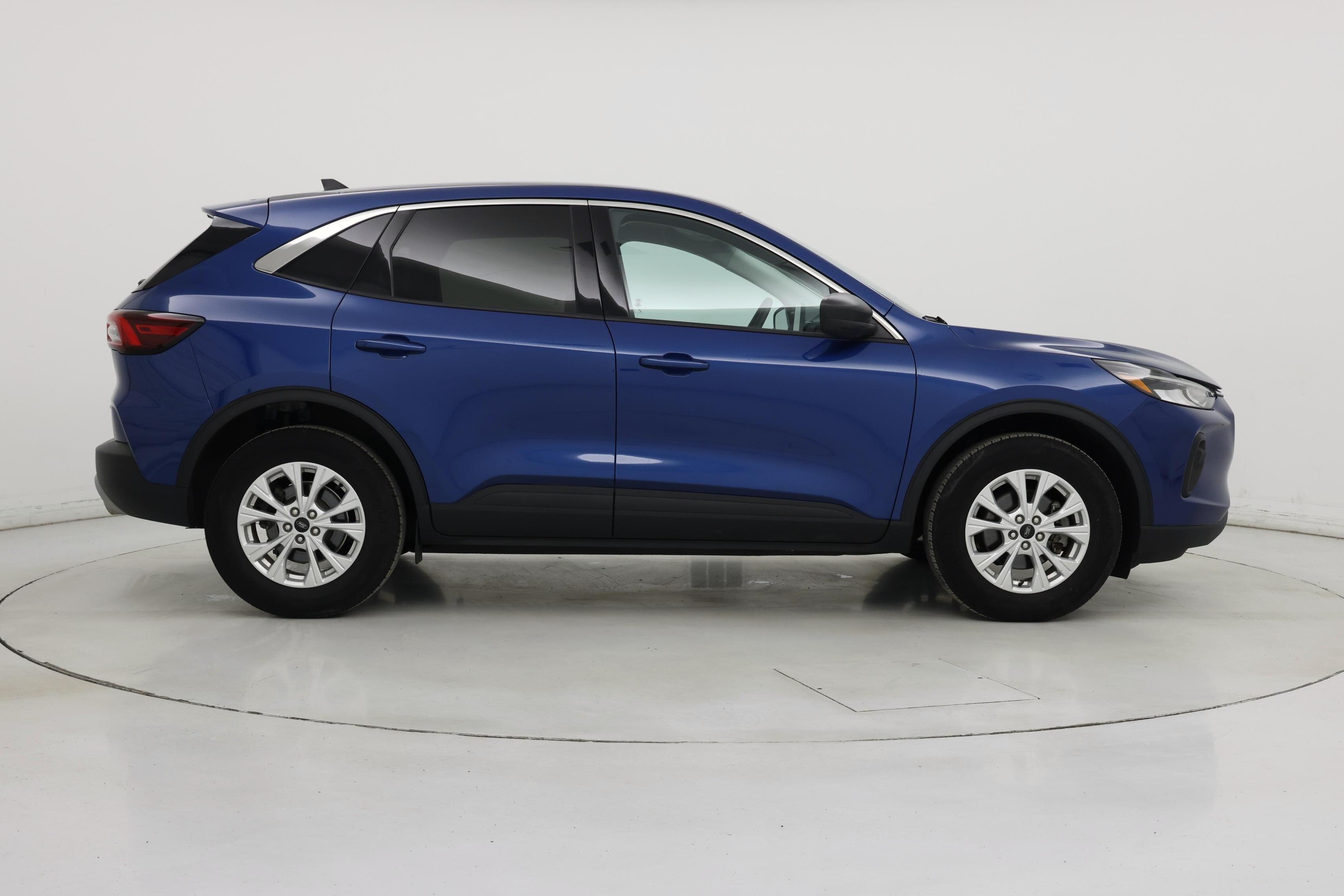 Thumbnail: 2023 Ford Escape - 7