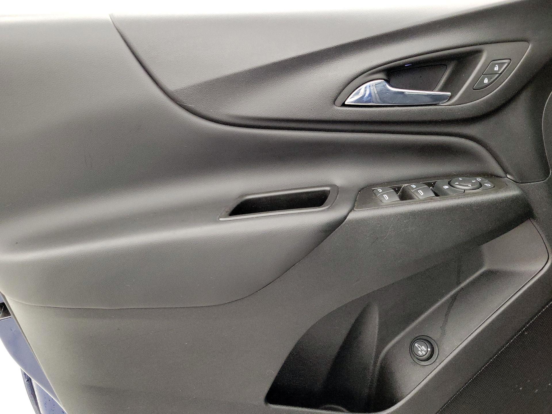 Thumbnail: 2022 Chevrolet Equinox - 12