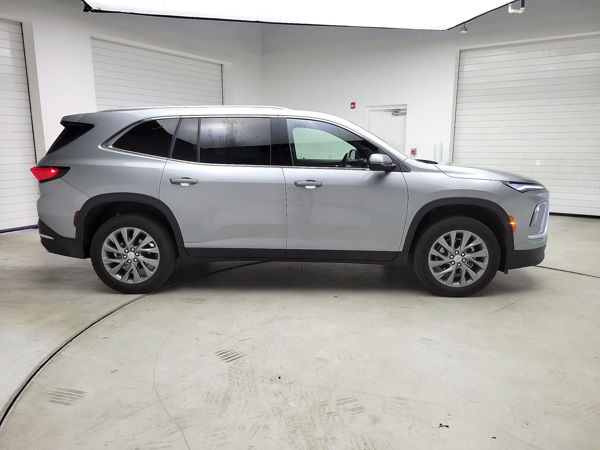 Thumbnail: 2025 Buick Enclave - 4