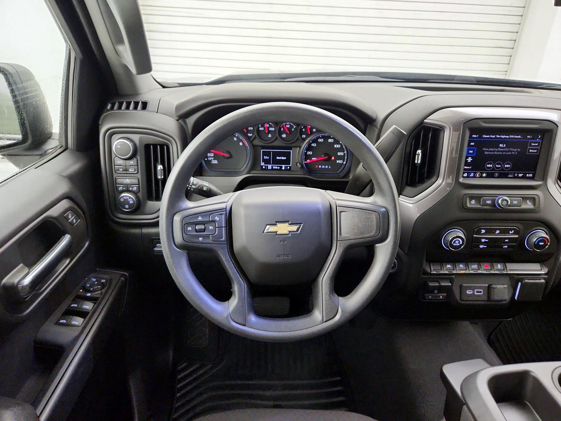 Thumbnail: 2023 Chevrolet Silverado 1500 - 10
