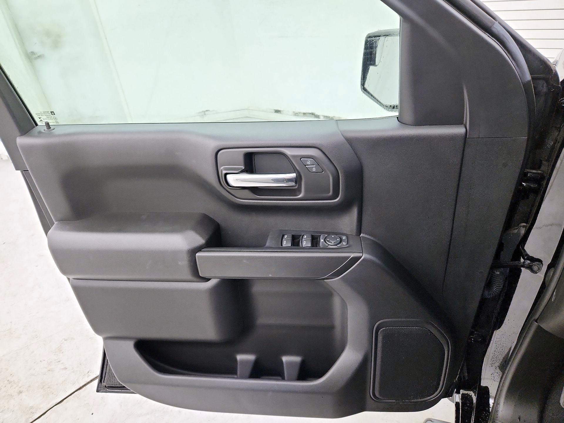 Thumbnail: 2023 Chevrolet Silverado 1500 - 12