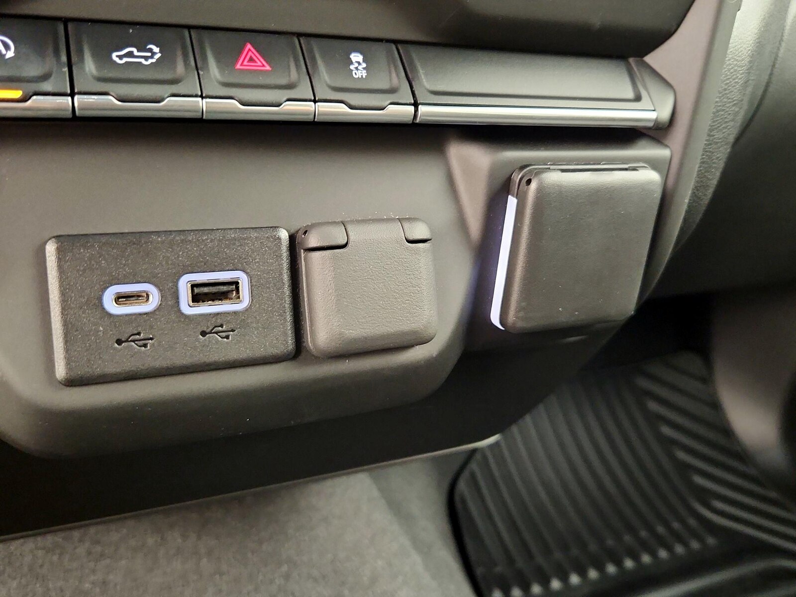 2023 Chevrolet Silverado 1500 Custom - Photo 19