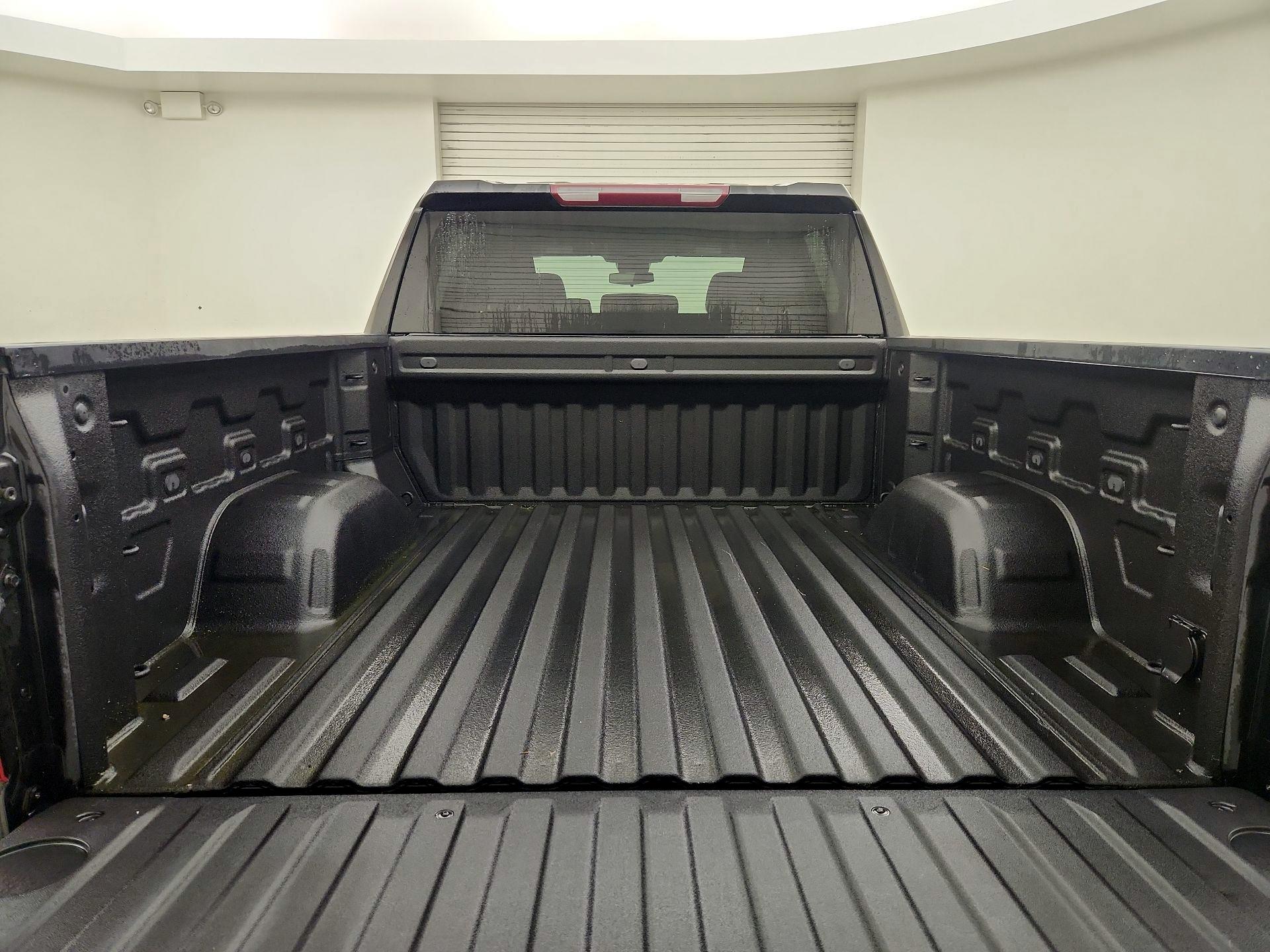 Thumbnail: 2023 Chevrolet Silverado 1500 - 20