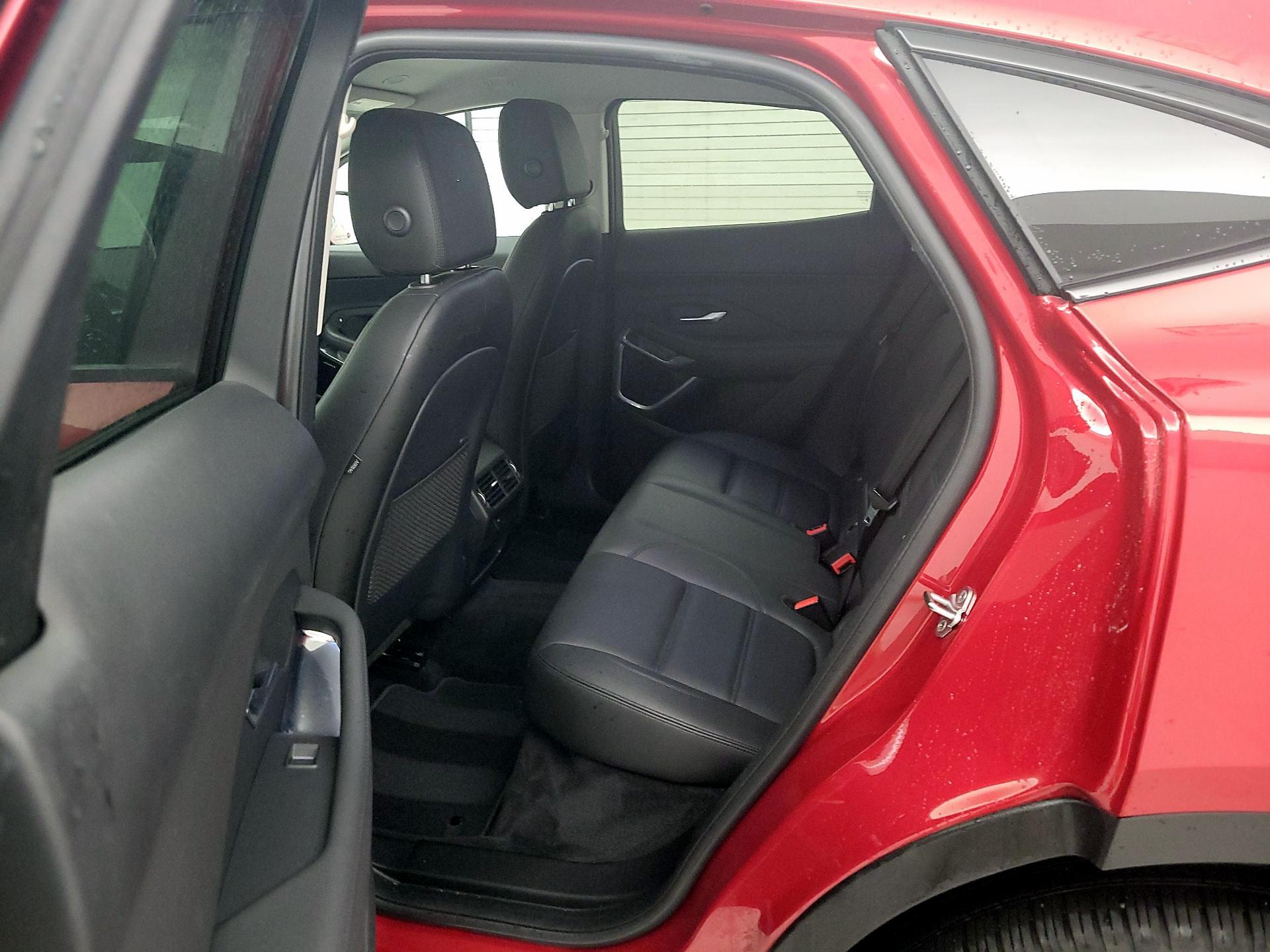 Thumbnail: 2023 Jaguar E-Pace - 18