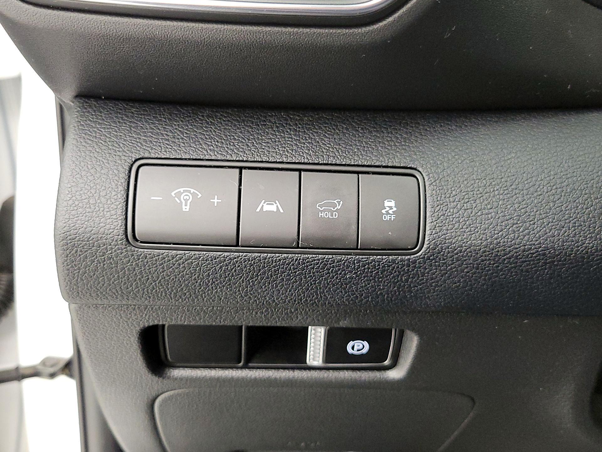 Thumbnail: 2023 Hyundai Santa Fe - 13