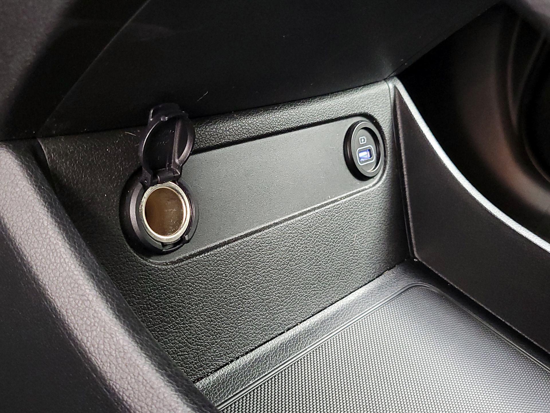 Thumbnail: 2023 Hyundai Santa Fe - 19