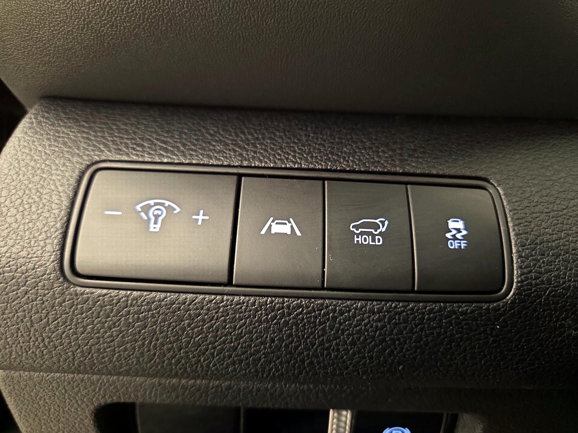 Thumbnail: 2023 Hyundai Santa Fe - 13