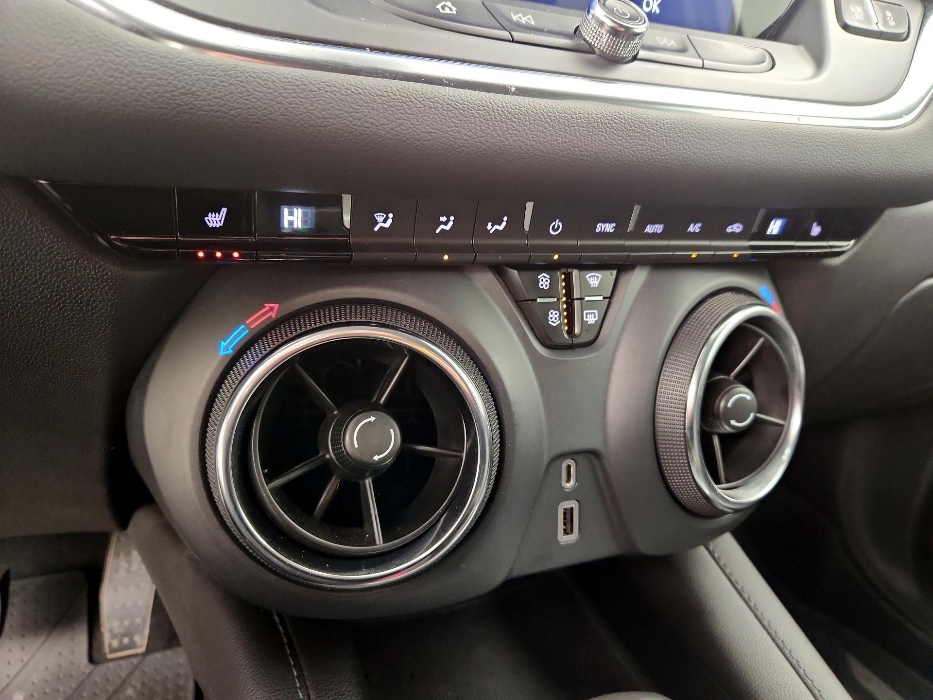 Thumbnail: 2022 Chevrolet Blazer - 17