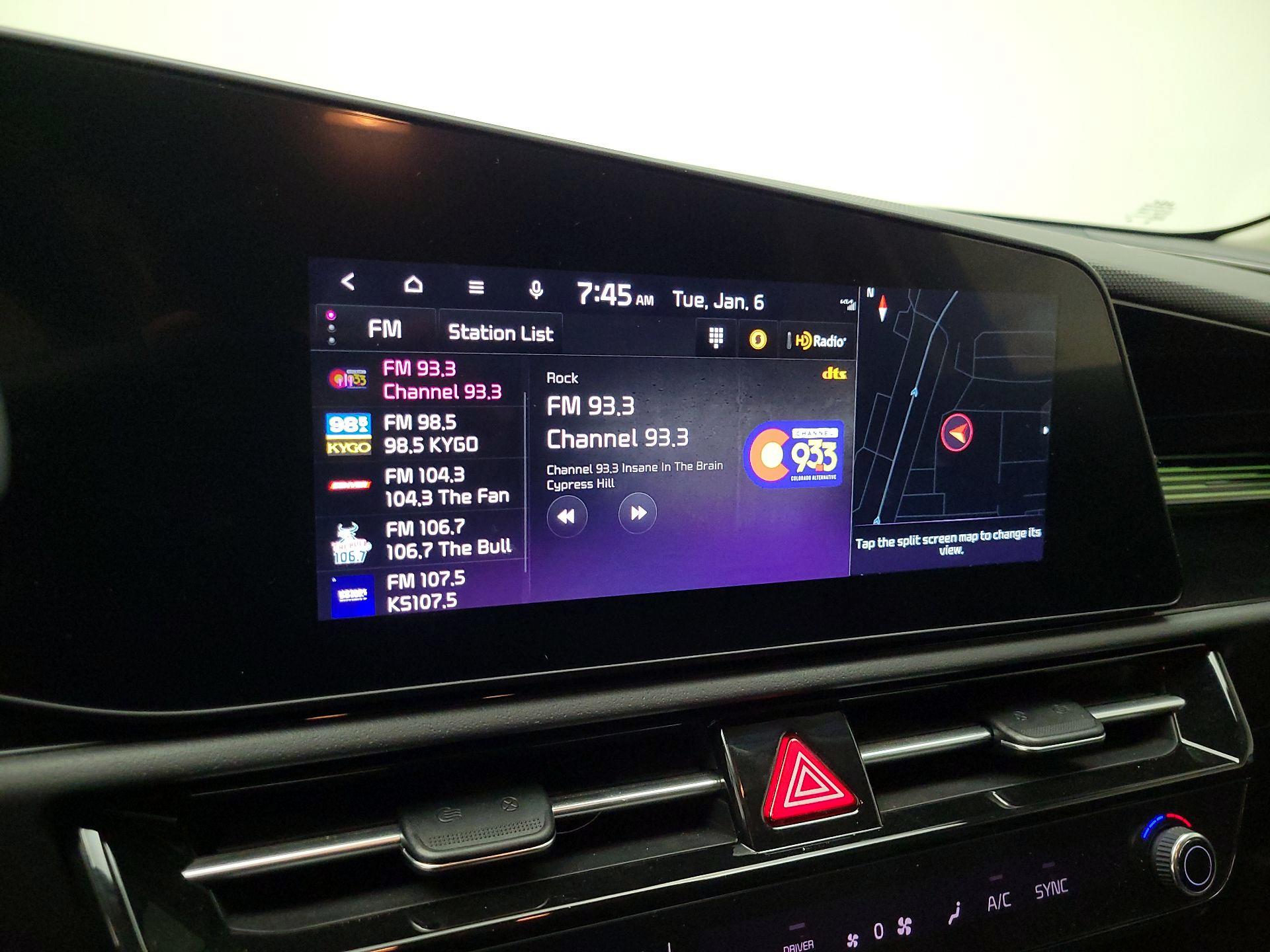 Thumbnail: 2023 Kia Niro - 16