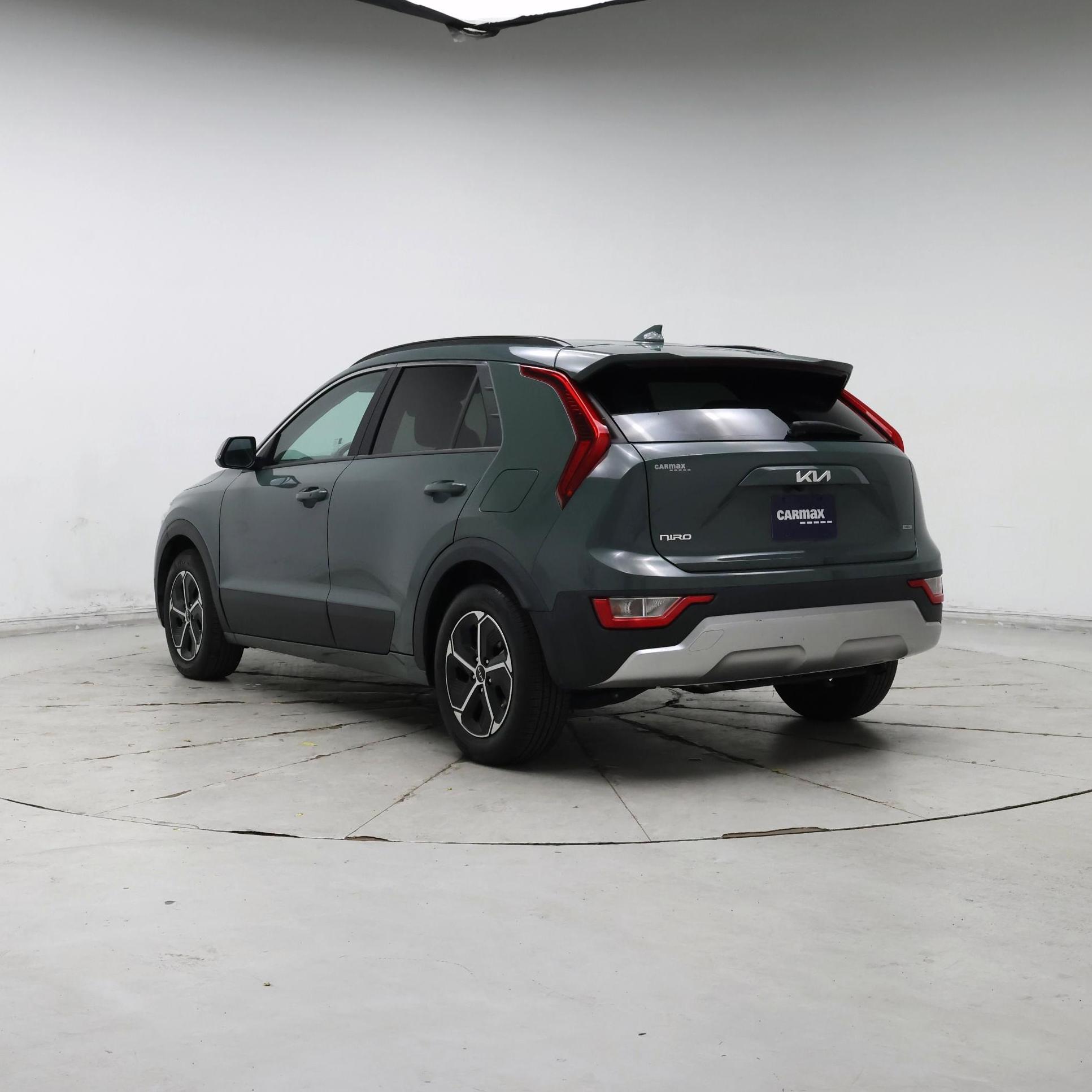 Thumbnail: 2023 Kia Niro - 2