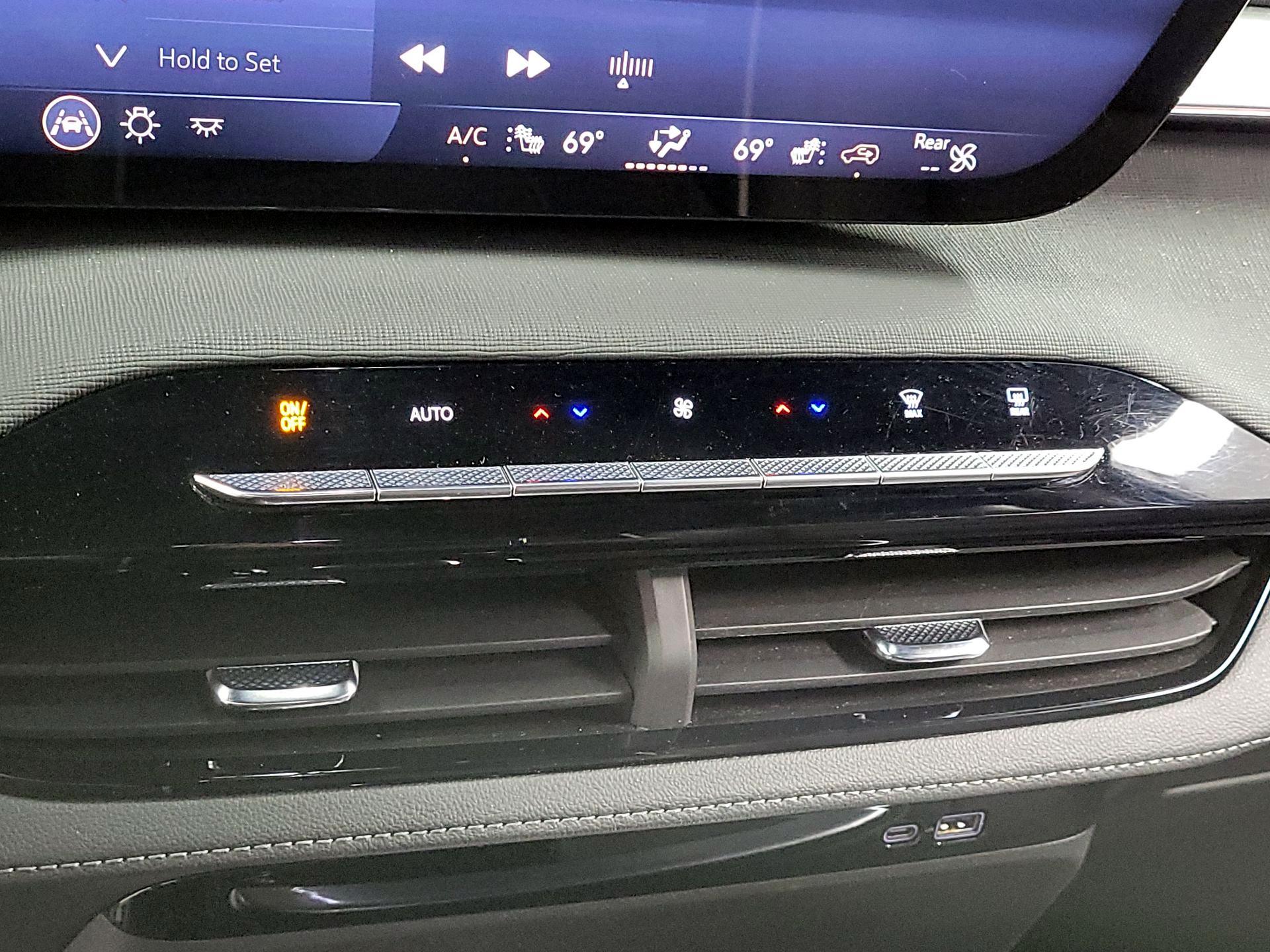 Thumbnail: 2025 Buick Enclave - 13