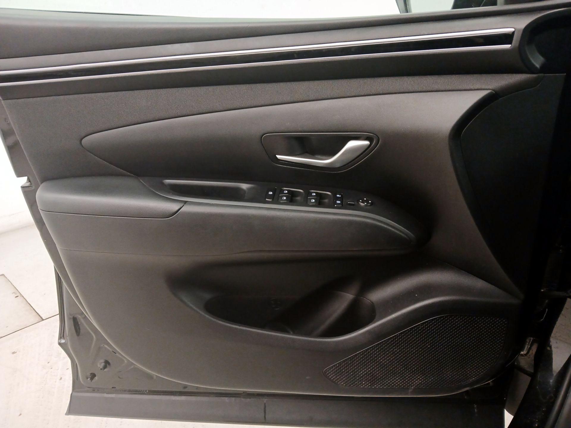 Thumbnail: 2023 Hyundai Tucson - 12