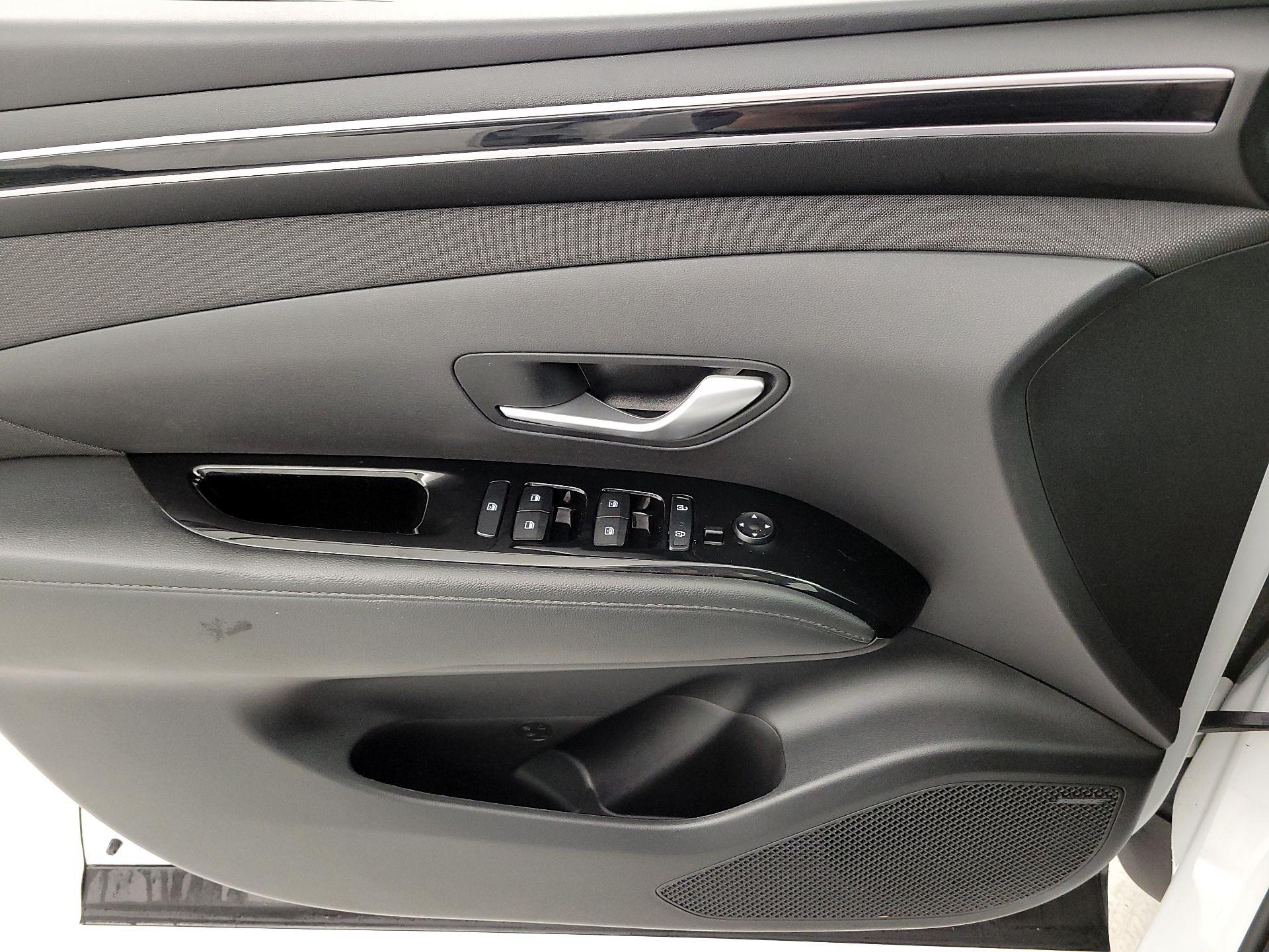 Thumbnail: 2022 Hyundai Santa Cruz - 12