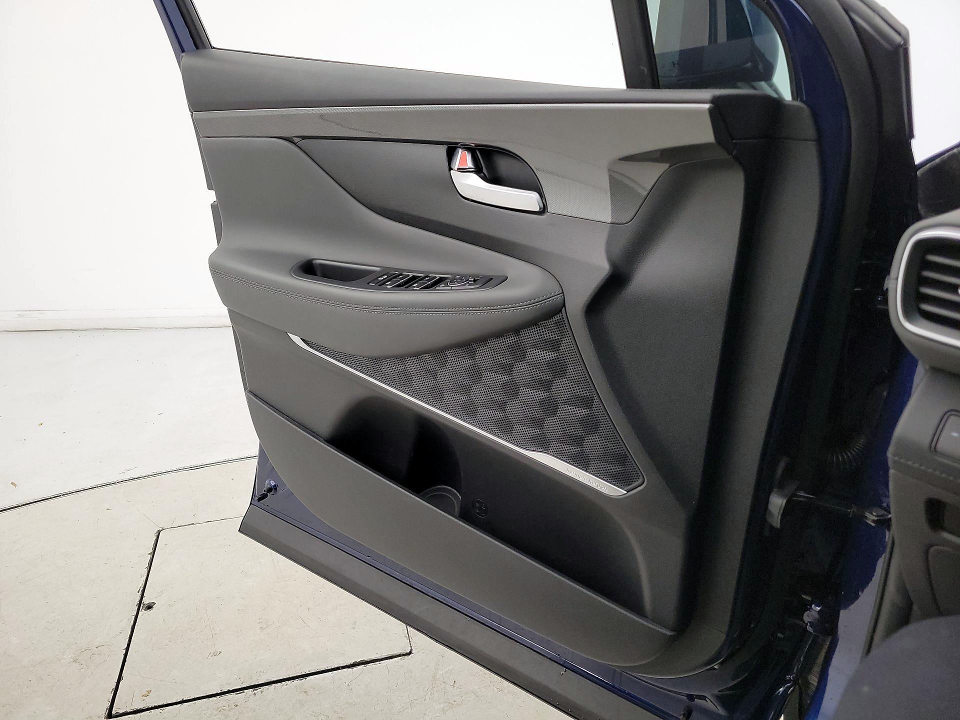 Thumbnail: 2023 Hyundai Santa Fe - 12