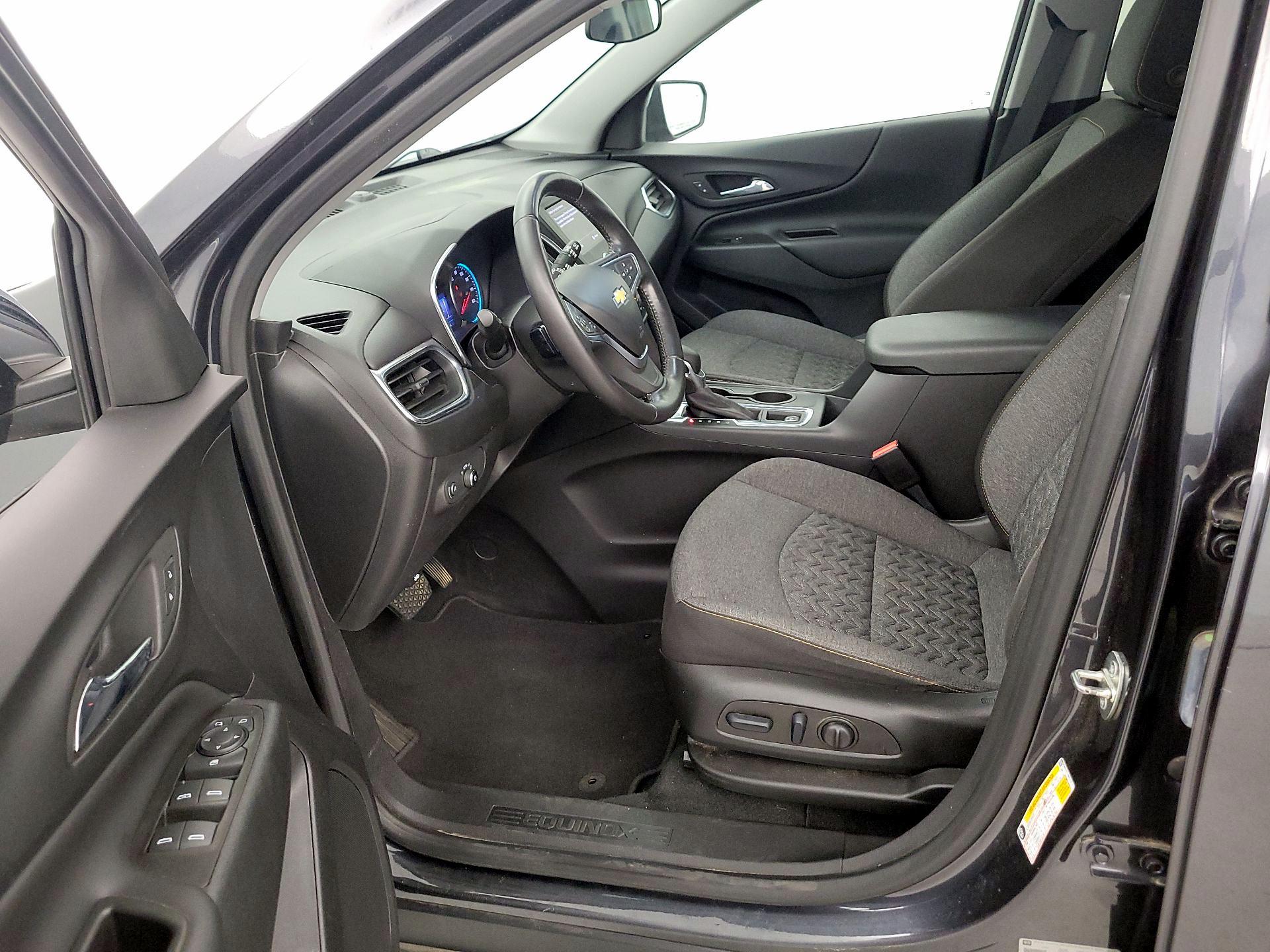 Thumbnail: 2022 Chevrolet Equinox - 11