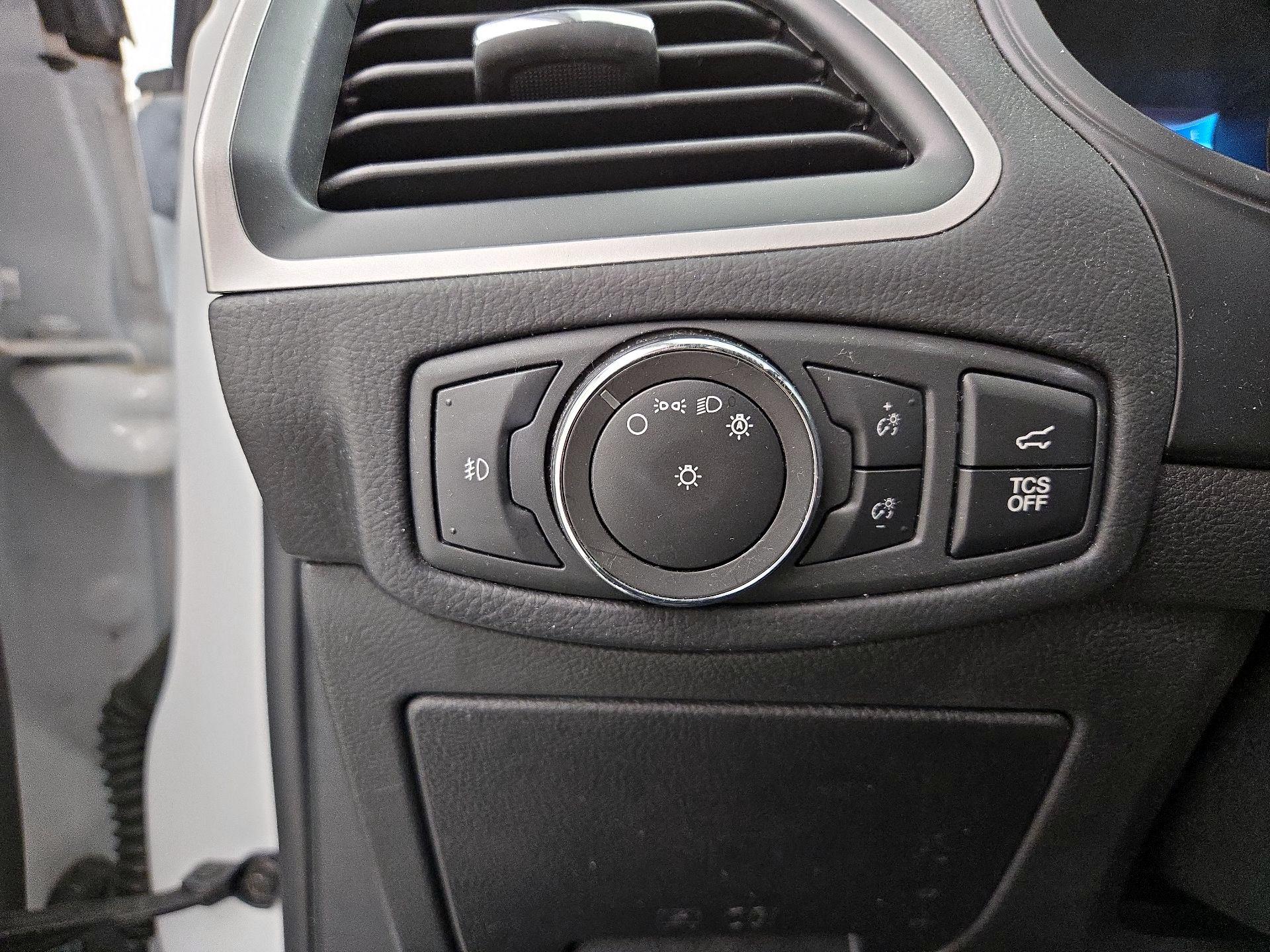 Thumbnail: 2022 Ford Edge - 13