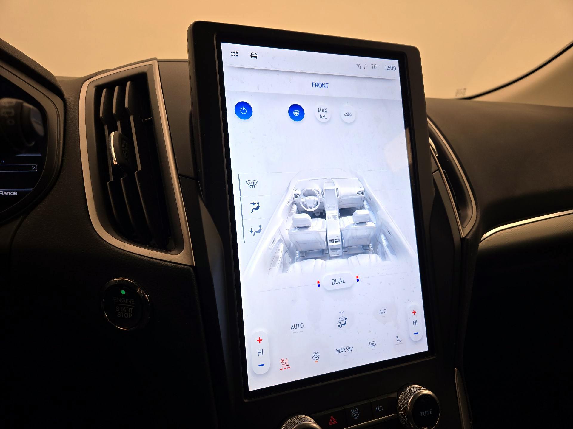 Thumbnail: 2022 Ford Edge - 16