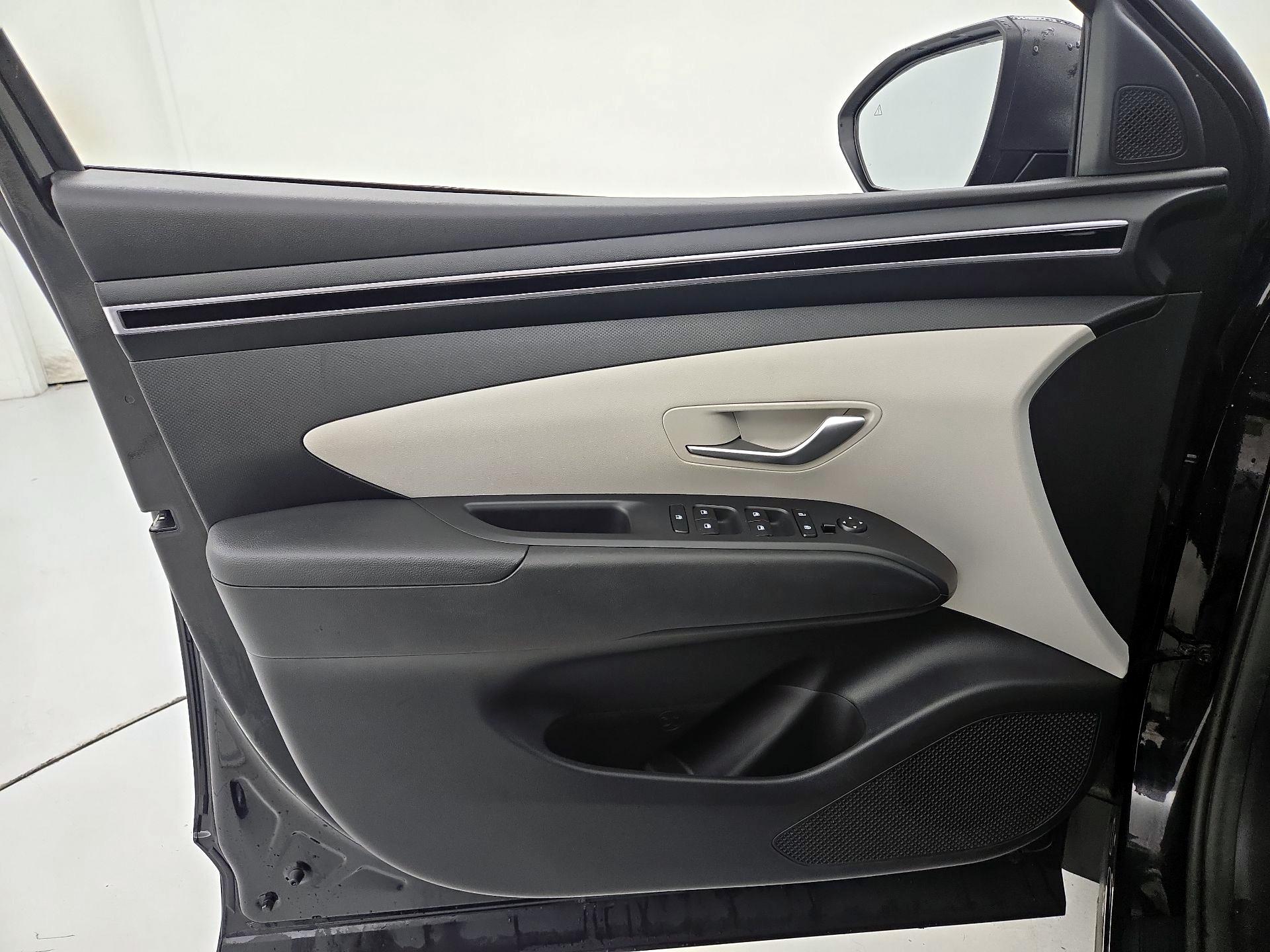 Thumbnail: 2023 Hyundai Tucson - 12