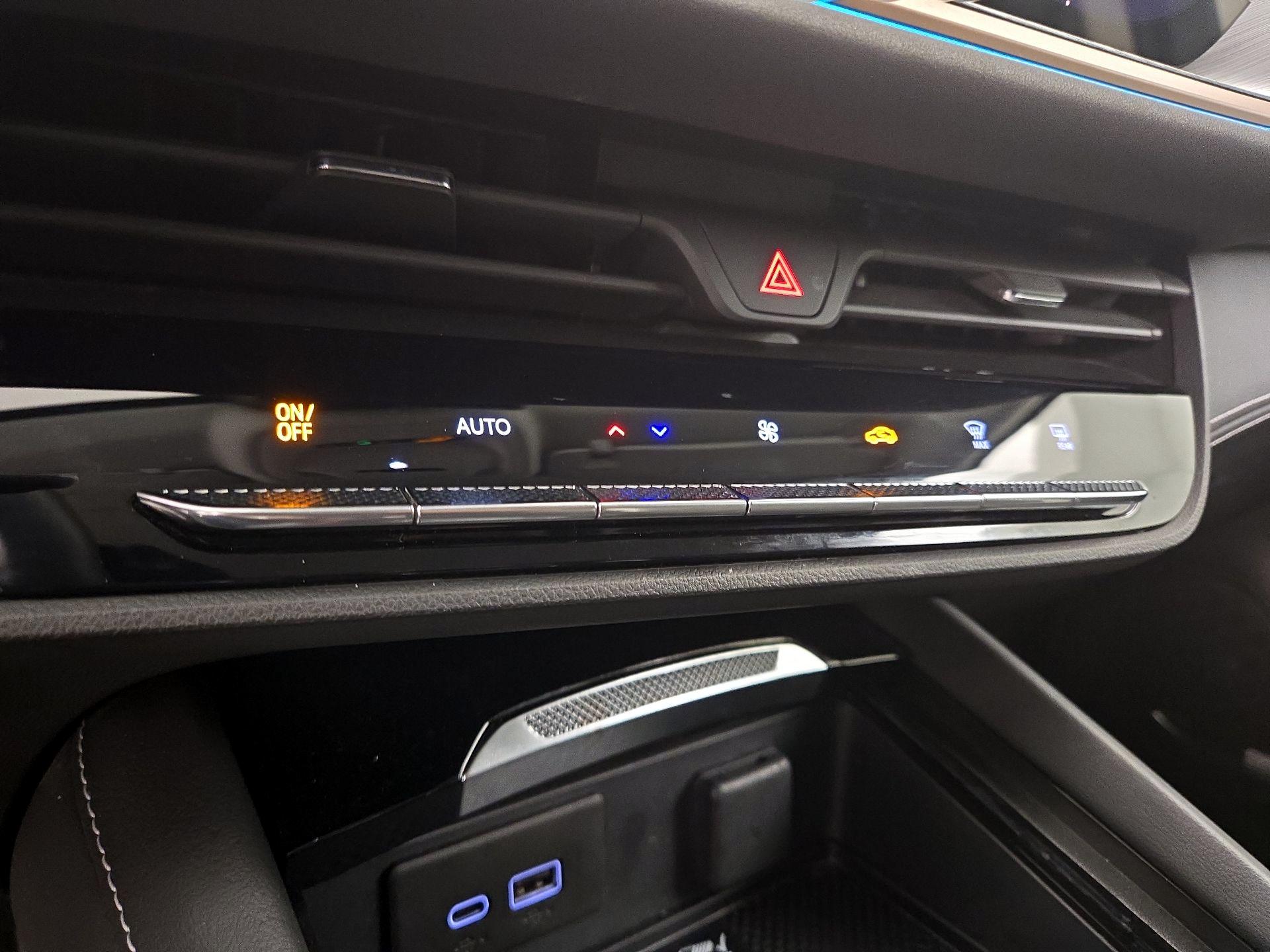 Thumbnail: 2025 Buick Envision - 17