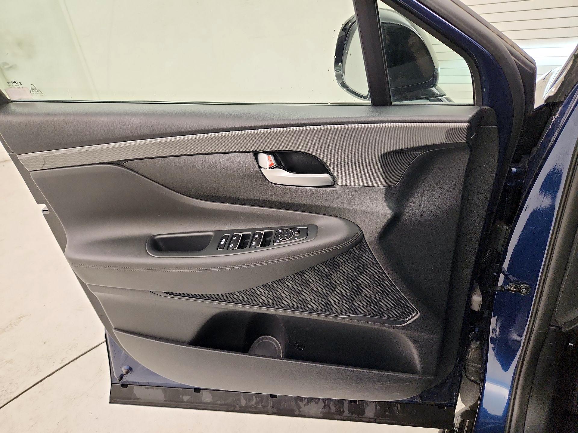 Thumbnail: 2022 Hyundai Santa Fe - 12