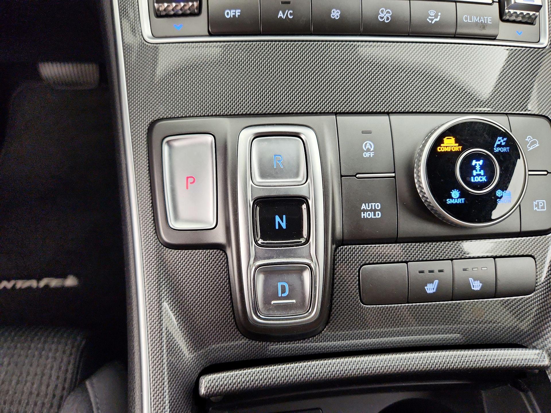 Thumbnail: 2022 Hyundai Santa Fe - 17