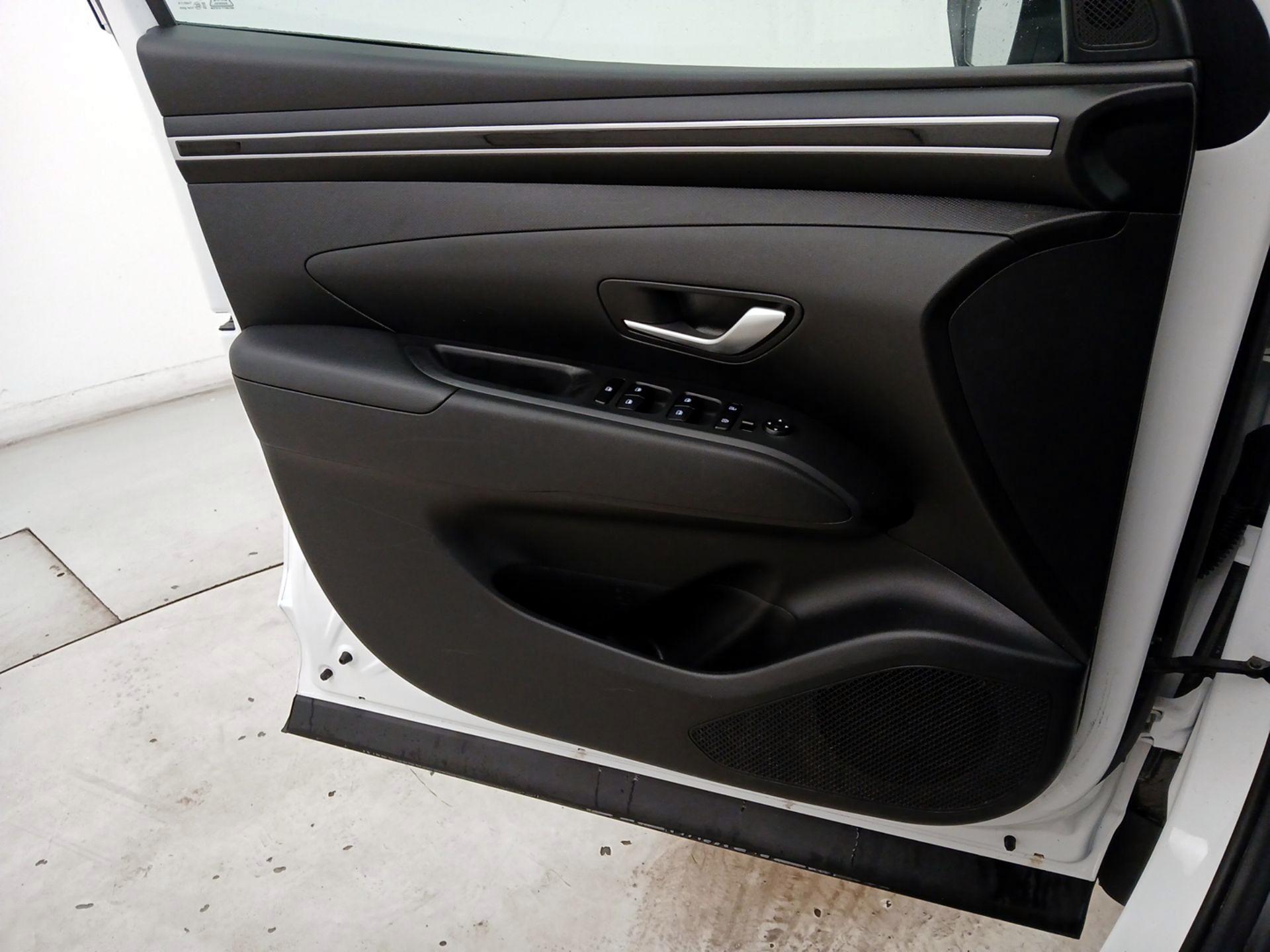 Thumbnail: 2023 Hyundai Tucson - 12