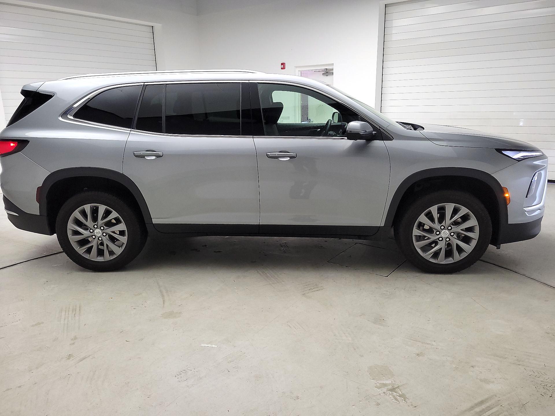 Thumbnail: 2025 Buick Enclave - 4