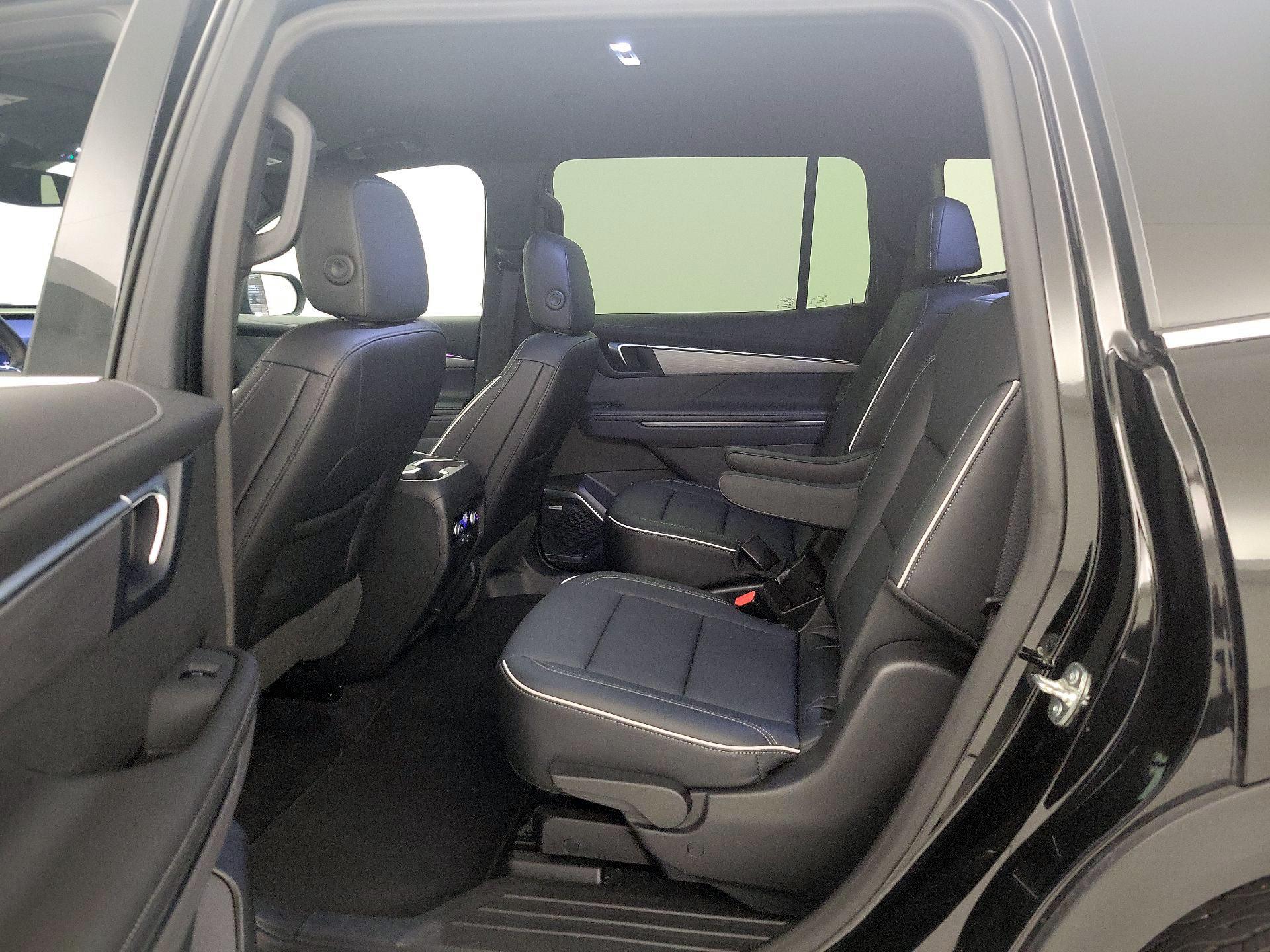 Thumbnail: 2025 Buick Enclave - 18