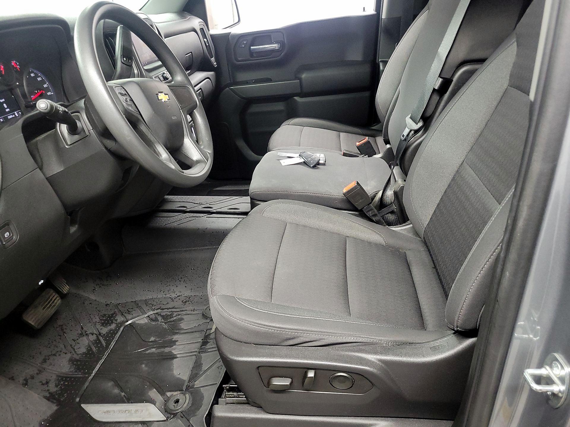 Thumbnail: 2023 Chevrolet Silverado 1500 - 9