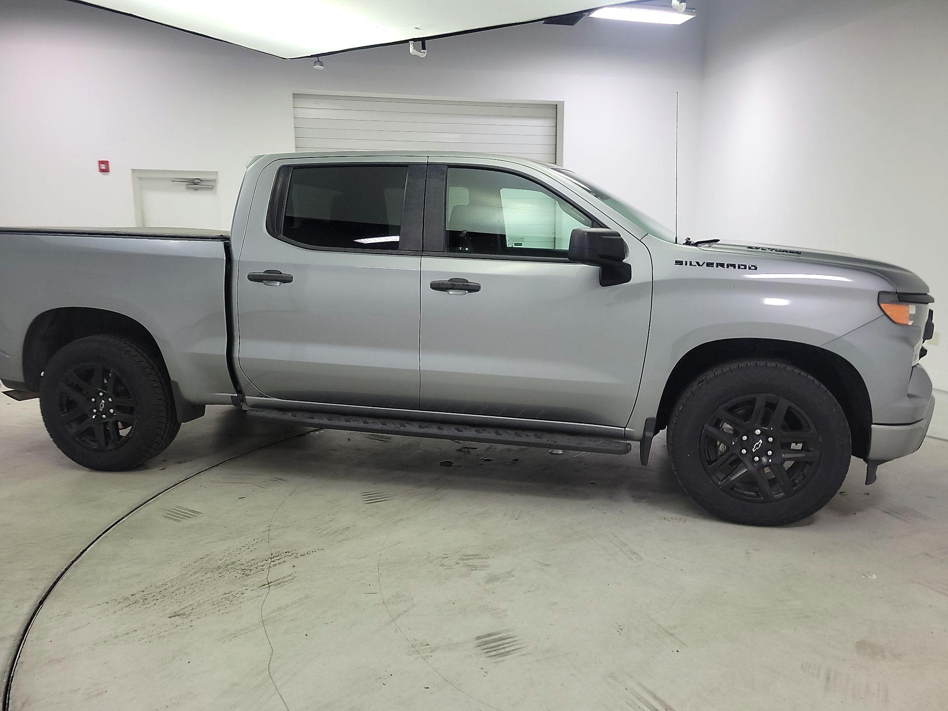 Thumbnail: 2023 Chevrolet Silverado 1500 - 4