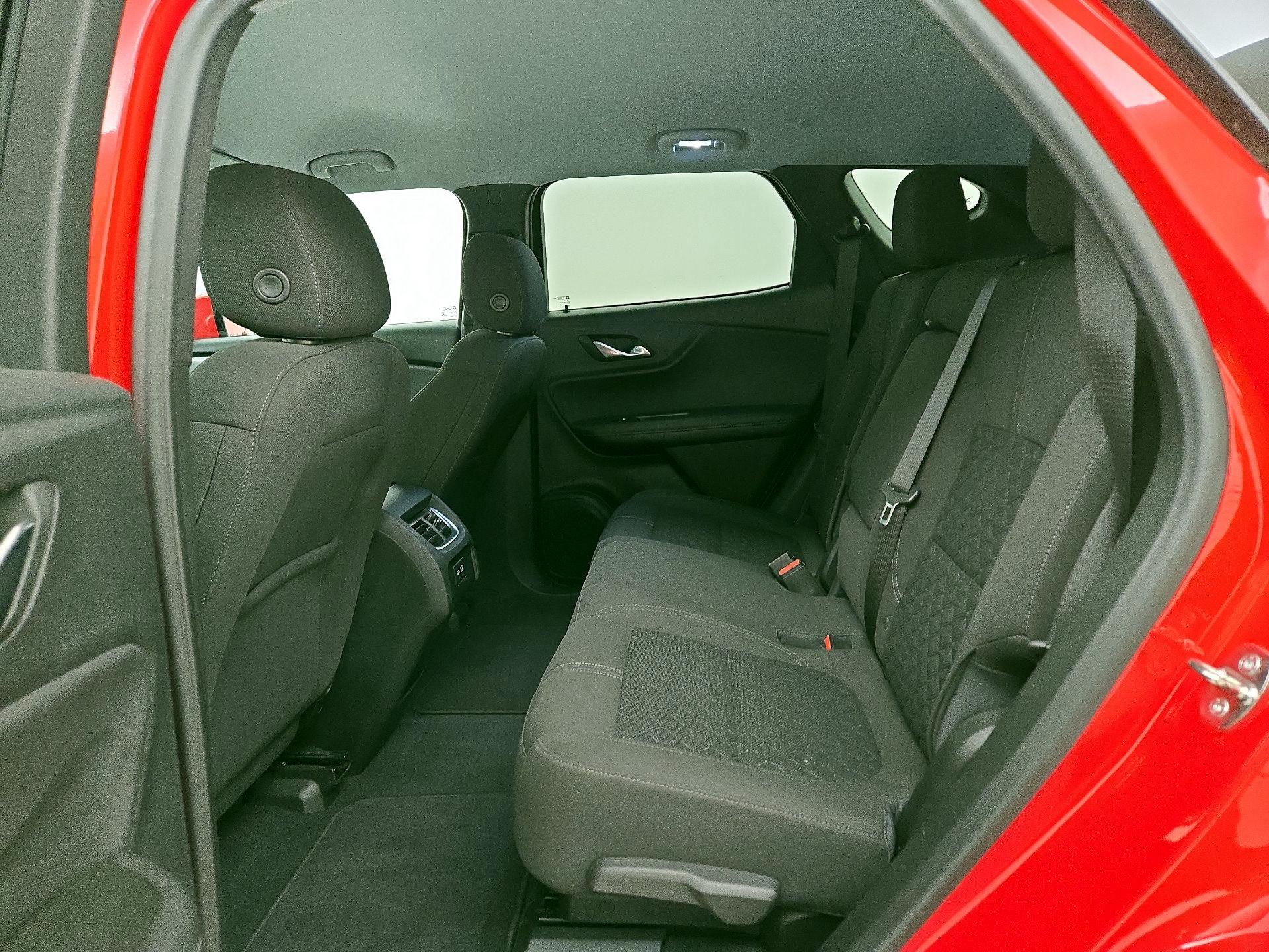 Thumbnail: 2022 Chevrolet Blazer - 19